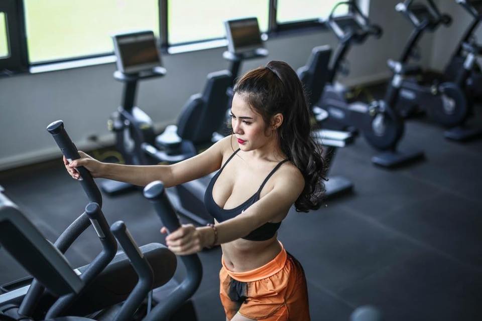 Có nên tập gym buổi sáng không và có những bài tập nào phù hợp?