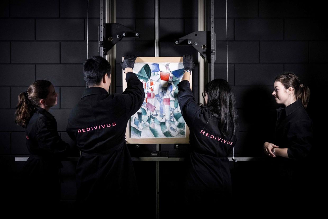 Bức tranh đã mất của Fernand Léger xuất hiện sau 100 năm đằng sau một bức tranh khác  Bức tranh đã mất của Fernand Léger xuất hiện sau 100 năm đằng sau một bức tranh khác