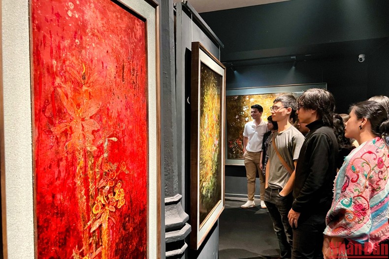 “Khu vườn” nghệ thuật sơn mài của họa sĩ Vũ Văn Tịch “Khu vườn” nghệ thuật sơn mài của họa sĩ Vũ Văn Tịch