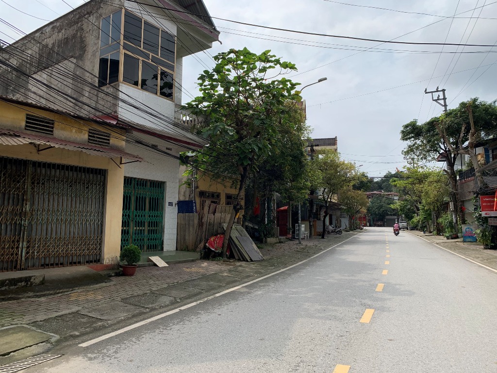 Bán nhà cấp 4 mặt đường Ngô Gia Tự ( Xóm Quan ) km 5 Thành Phố Yên Bái