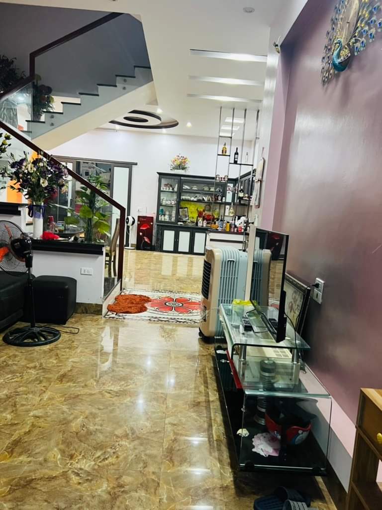 Bán nhà ngõ 652 yên ninh sau sở y tế, ngõ thông ra kim đồng.