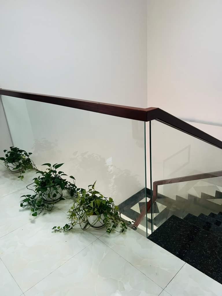 Bán nhà ngõ 652 yên ninh sau sở y tế, ngõ thông ra kim đồng.