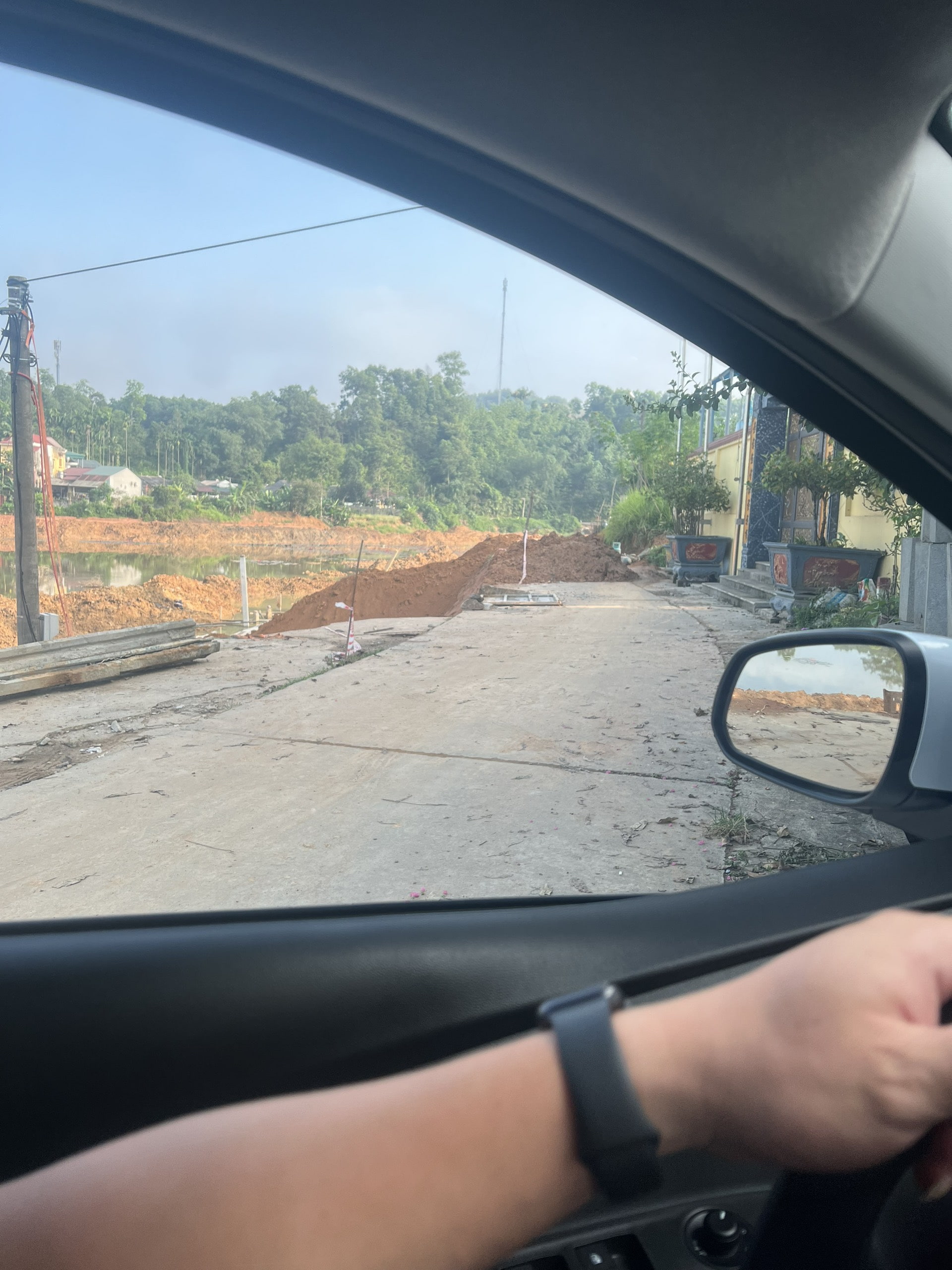 Bán lô đất phong thuỷ cực đep LƯNG TỰA SƠN MẶT HƯỚNG THUỶ tại hồ Điều Hòa Nam Cường