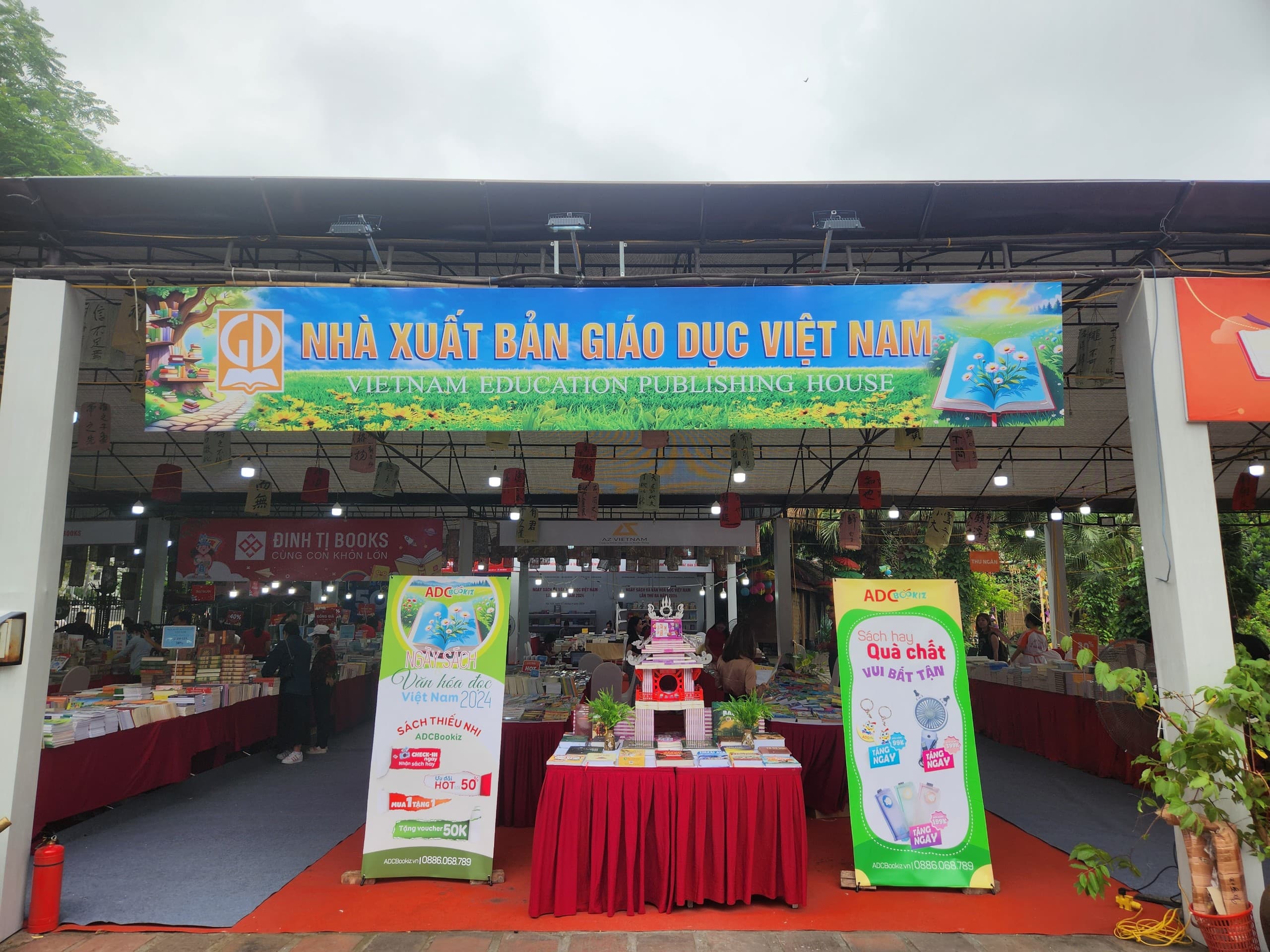 ADCBookiz Tham Gia Ngày Hội Sách Và Văn Hóa Đọc 2024 Tại Văn Miếu Quốc Tử Giám