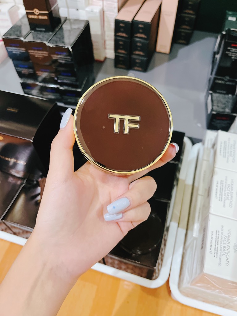 Cusshion Tom Ford Traceless Touch Foundation Case Satin – Matte Cushion SPF  45 /PA++++ | Lật Đật Nga Cosmetic
