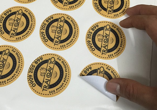 Bế decal là gì? Quy trình và ứng dụng trong sản suất tem nhãn