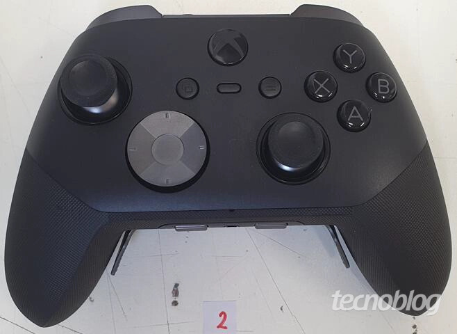 Tay Cầm Xbox Elite Series 3 Rò Rỉ Hình Ảnh: Vũ khí tối thượng mới của Microsoft, ngày tàn của DualSense sắp tới