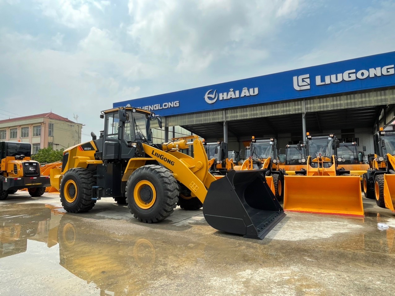 Máy xúc lật Liugong gầu 3,7m3 CLG855H - xúc lật Hải Âu