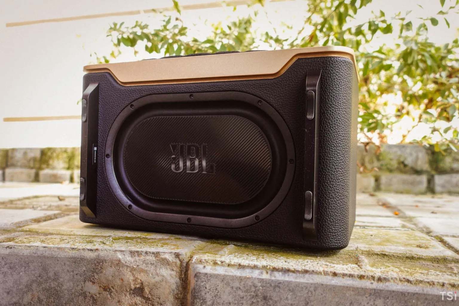 Loa JBL Authentics 200