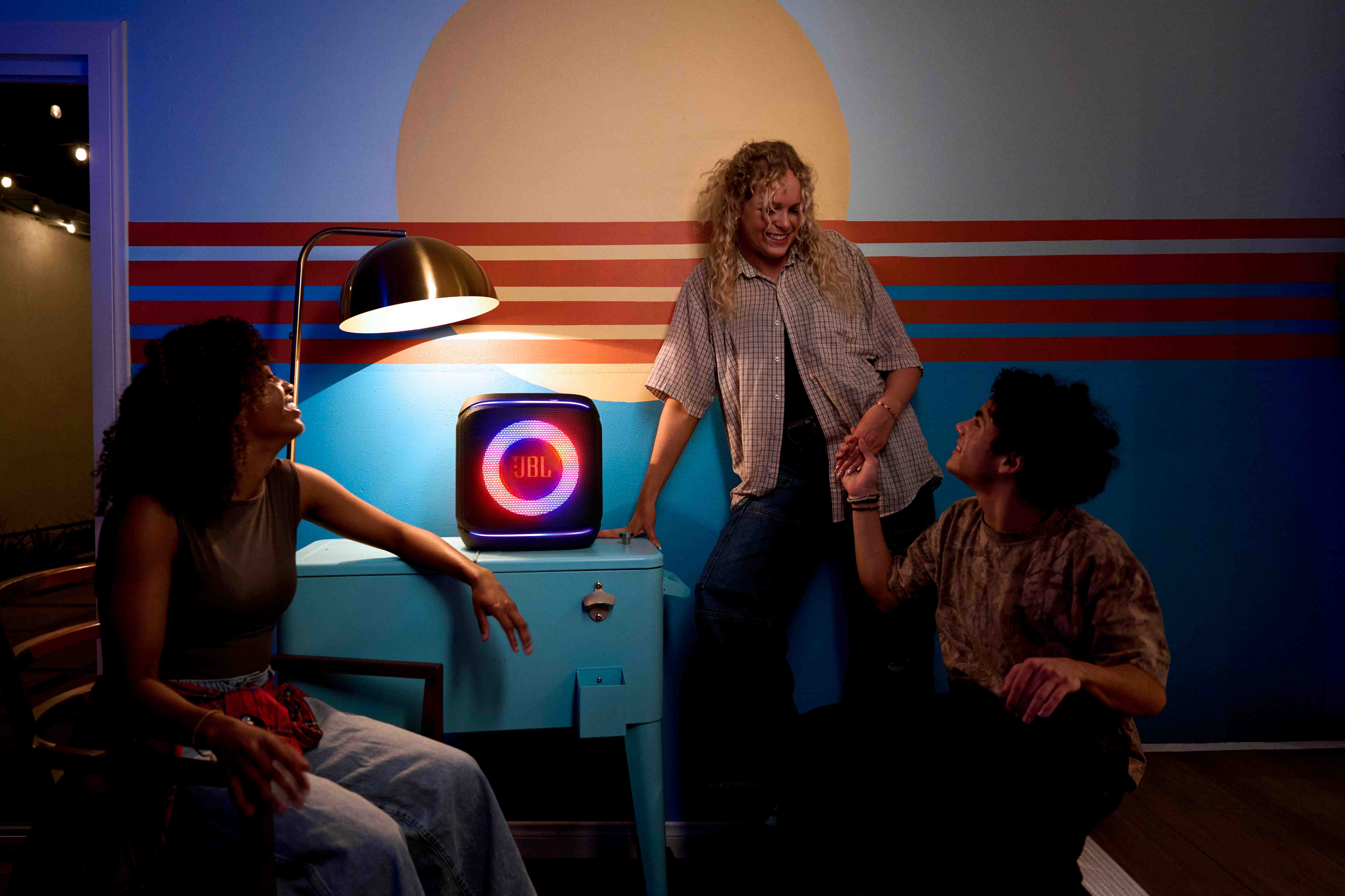 jbl-partybox-encore-2-kem-micro-1