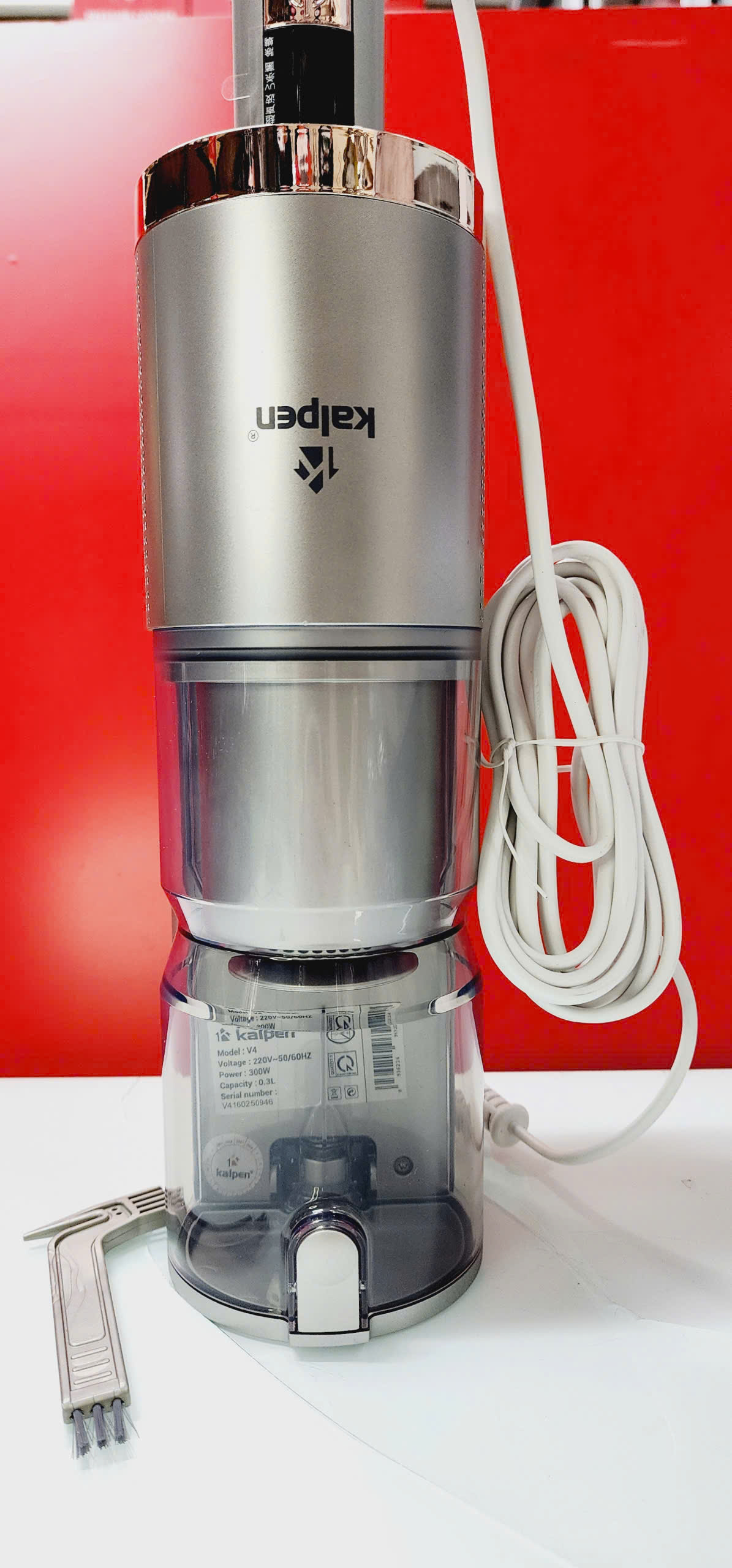 Máy hút bụi giường nệm diệt khuẩn UV Kalpen V4