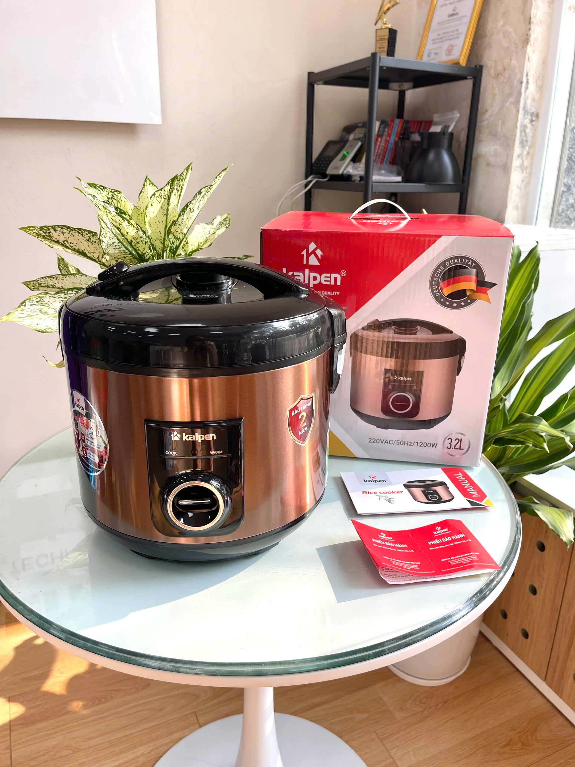Nồi cơm điện Kalpen R6 cao cấp, dung tích 3,2l công suất 1200W nấu nhanh, hàng chính hãng