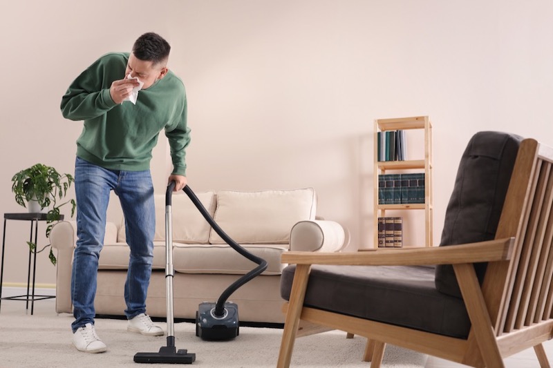 NHỮNG VẤN ĐỀ DỊ ỨNG GẶP PHẢI KHI CÁCH LY XÃ HỘI Ở NHÀ DO COVID-19