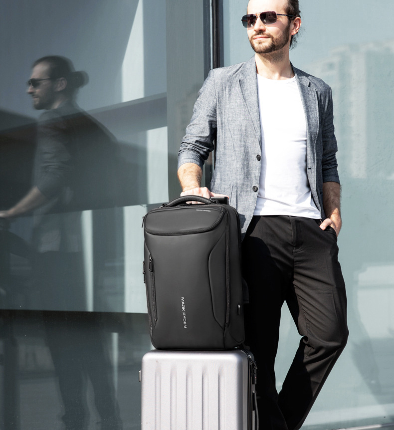 Review balo du lịch giá rẻ TPHCM