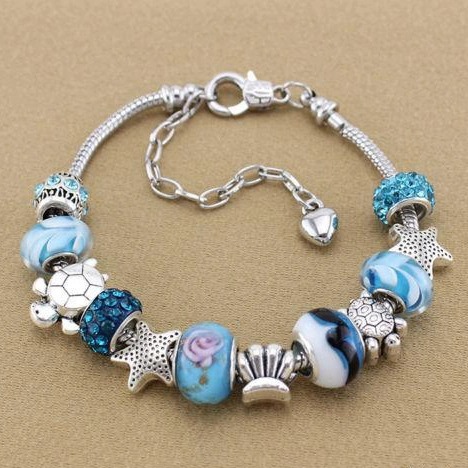 Vòng Tay Hợp Kim Pandora Kèm Hạt Charm