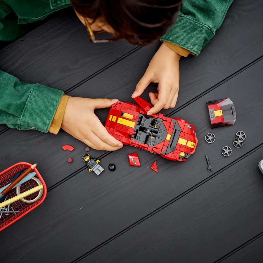 Đồ Chơi Lắp Ráp Lego Speed Champions 76914 - Ferrari 812 Competizione