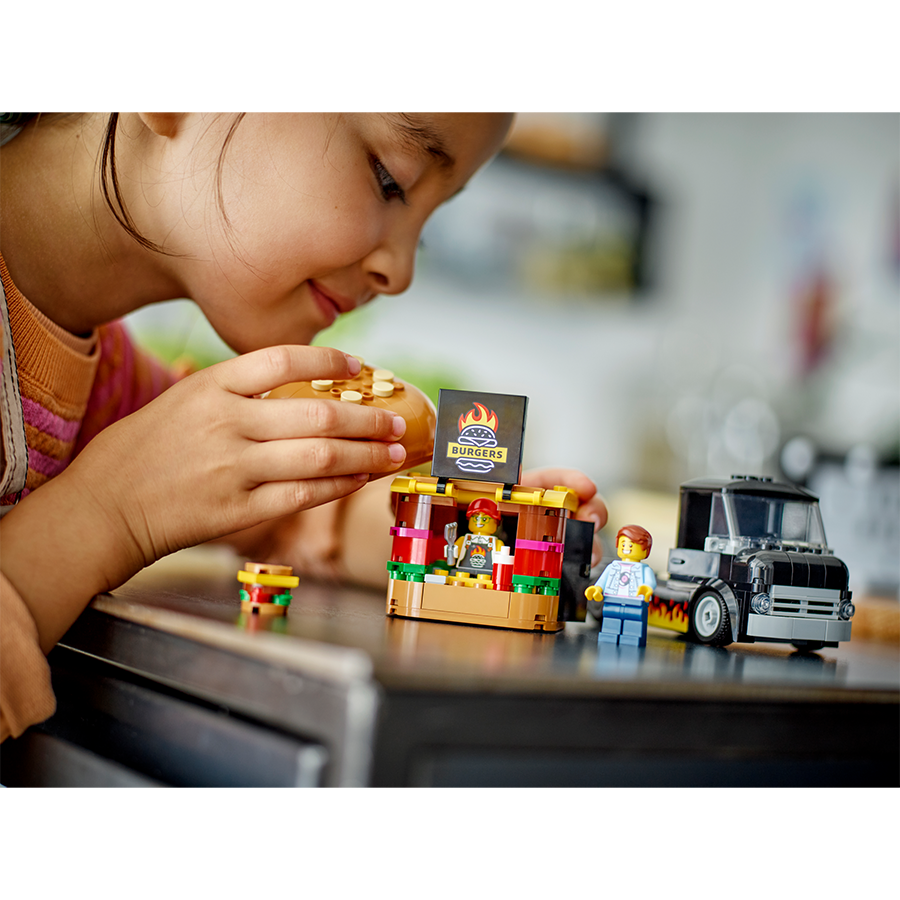 Đồ Chơi Lắp Ráp Lego Xe Tải Burger Lưu Động 60404