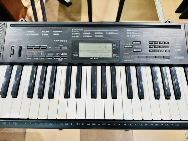 Organ Casio CTK3200