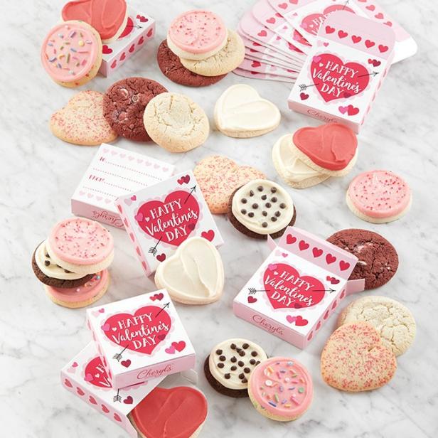 Ý nghĩa của ngày Valentine là gì? Những món quà nên tặng trong dịp Valentine?