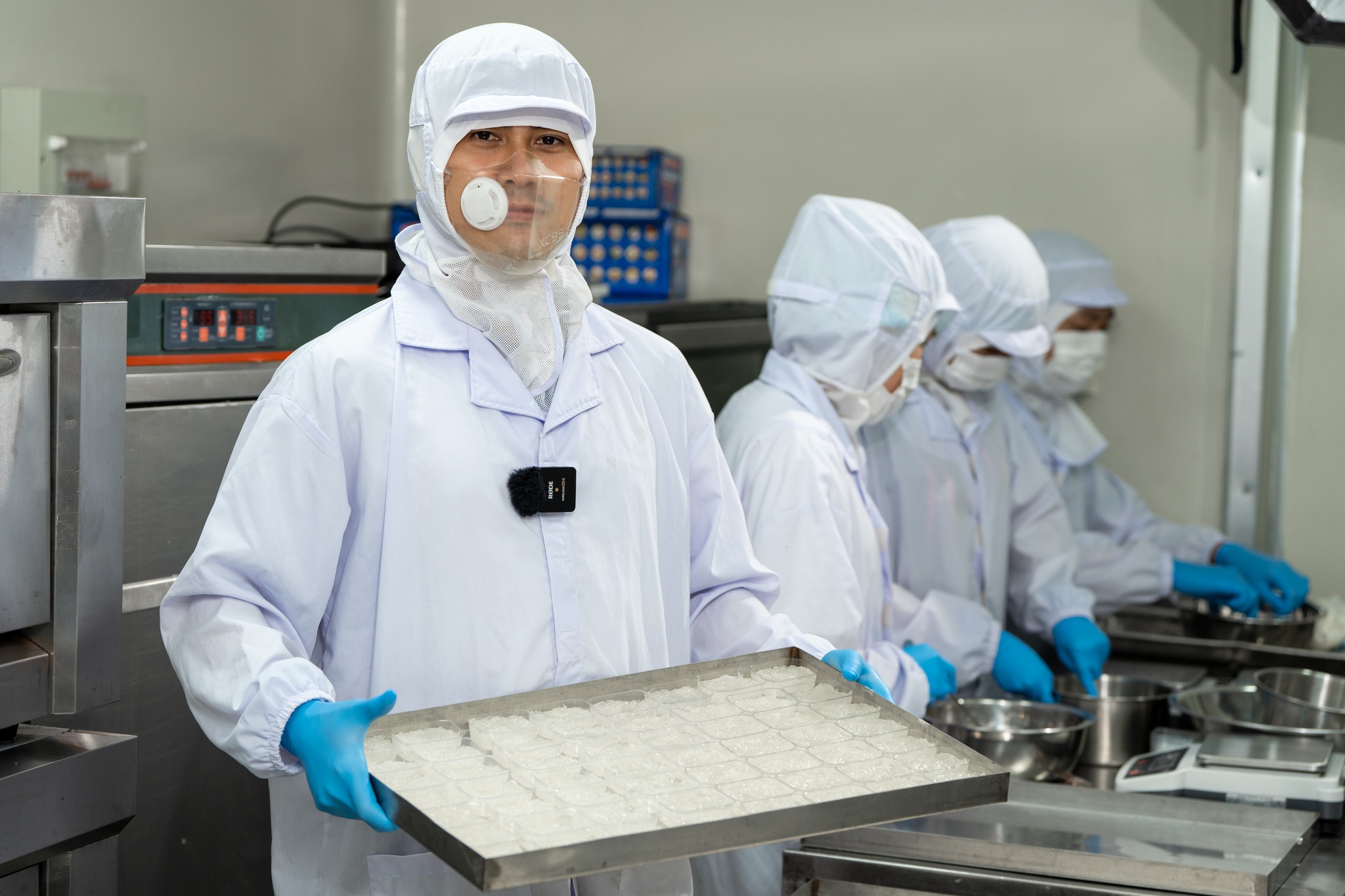 1 Tổ Yến Ăn Liền Nestworld = 72 Giờ Sản Xuất + 5 Bước Khép Kín