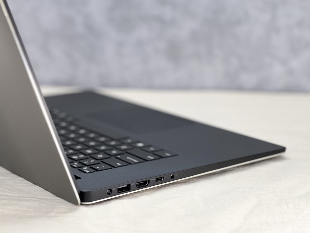 dell-precision-5540-3-gia-loc.