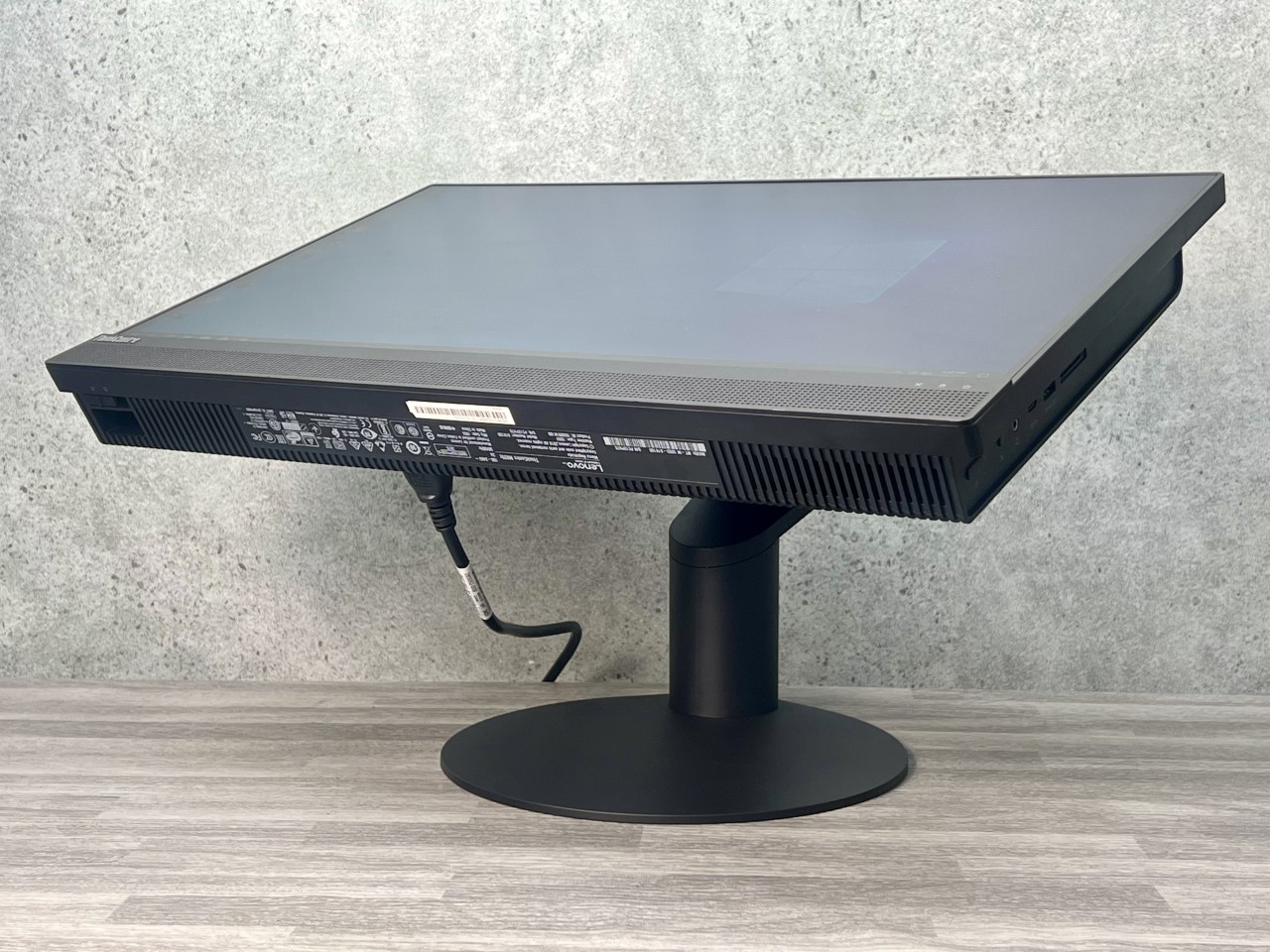 ThinkCentre M820z AIO | 21.5-inch enterprise desktop | Vi Tính Gia Lộc