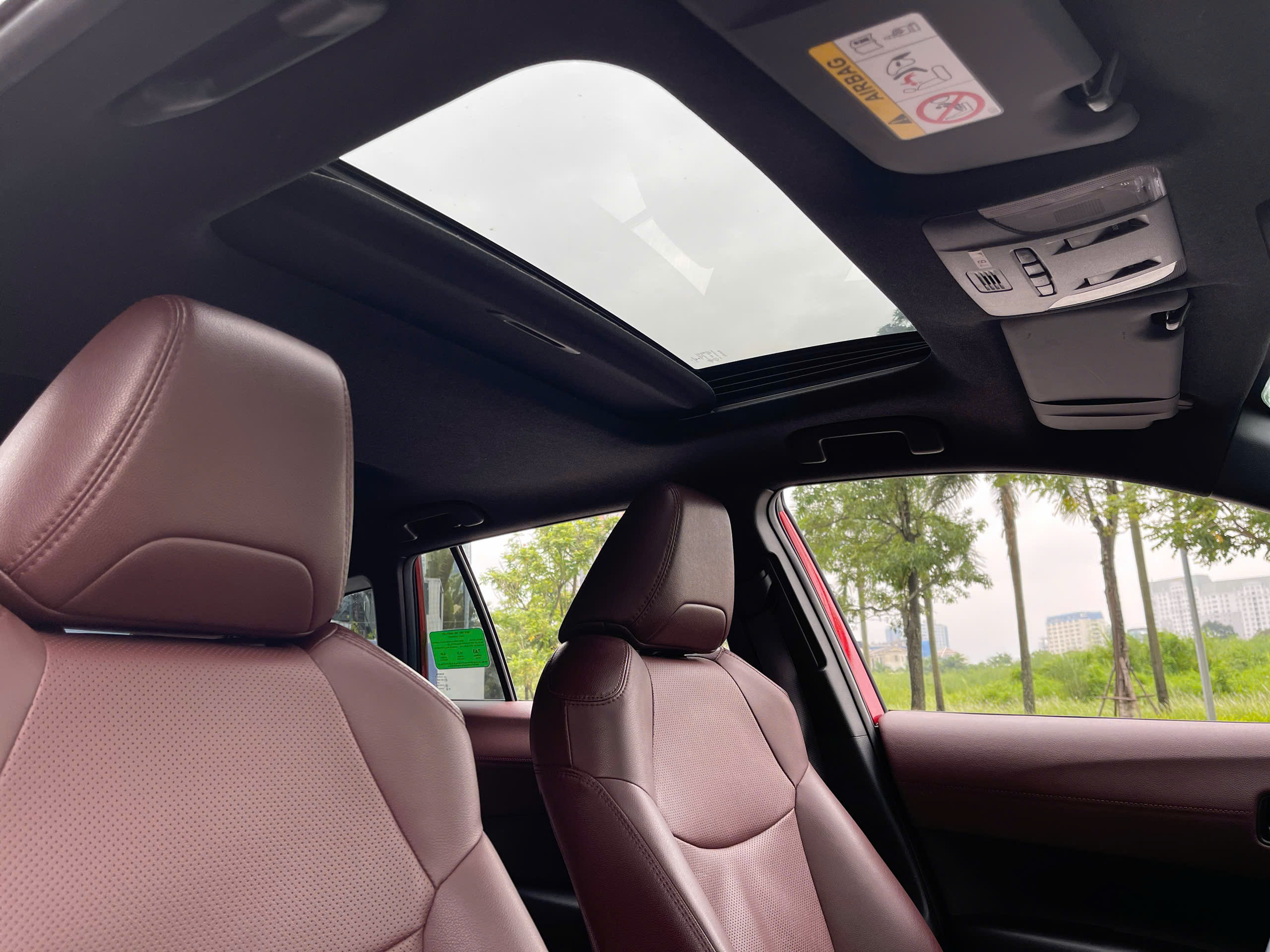 Toyota Corolla Cross 1.8V 2021 màu đỏ