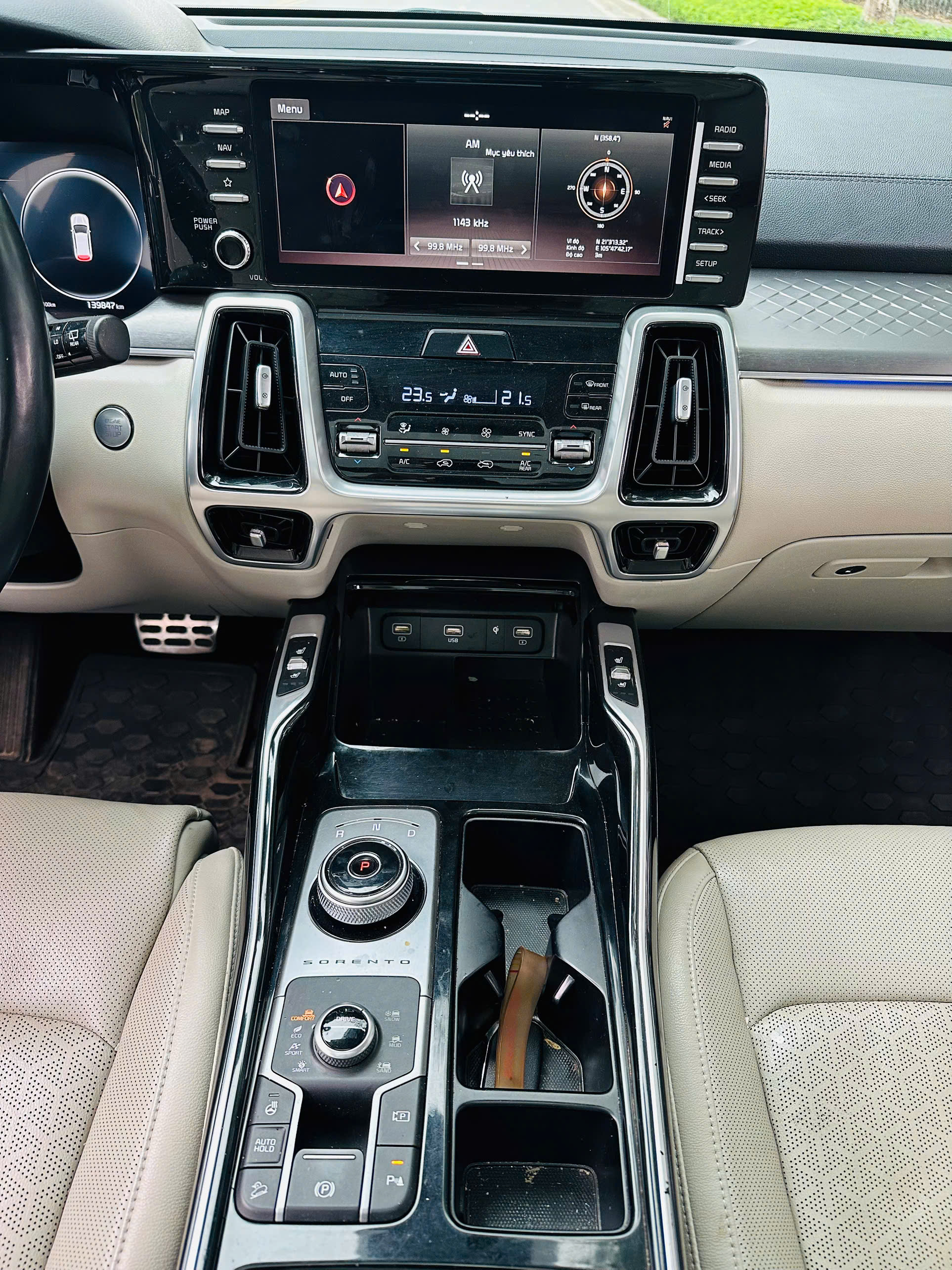 Kia Sorento Signature 2.2 AT AWD 7S Full Dầu màu đen