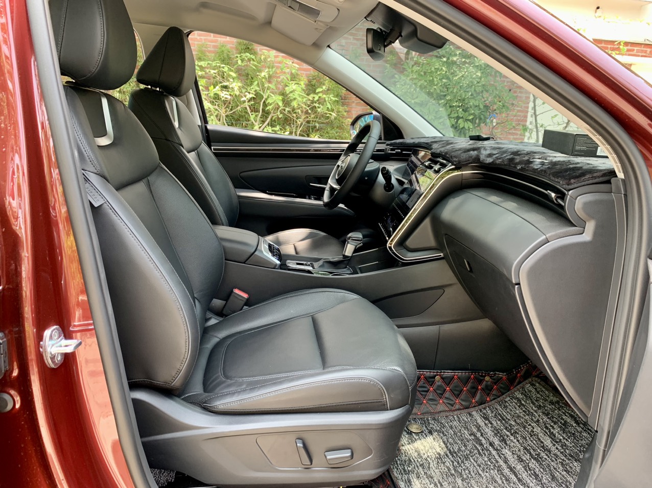 Hyundai Tucson 2.0ATH 2021 màu đỏ (đã bán)