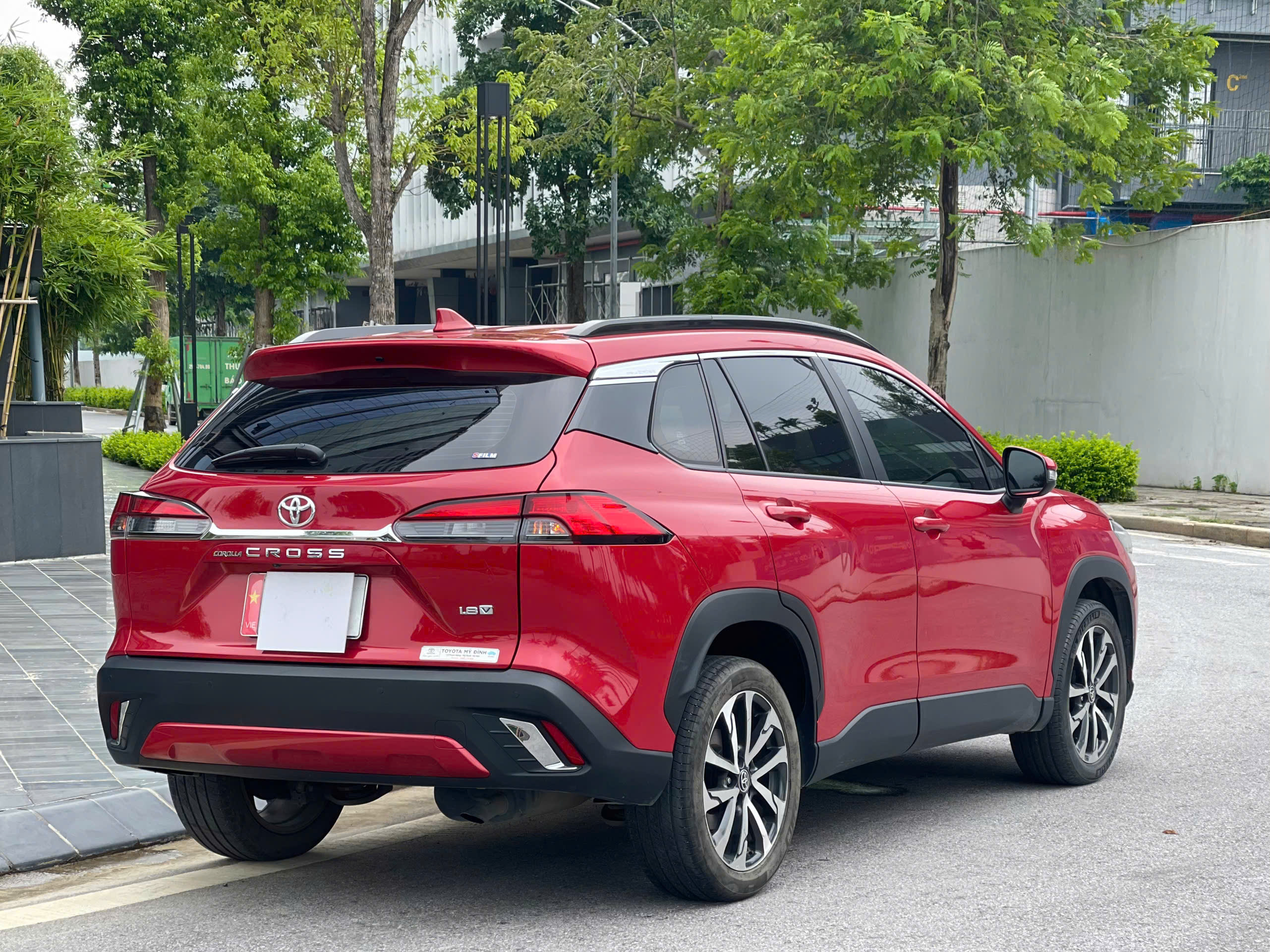 Toyota Corolla Cross 1.8V 2021 màu đỏ