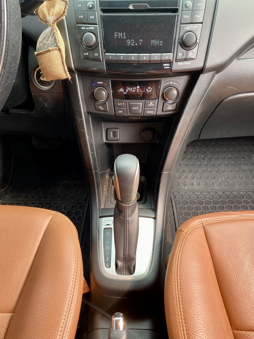 Suzuki Swift 1.4AT 2016 màu trắng (Đã bán)