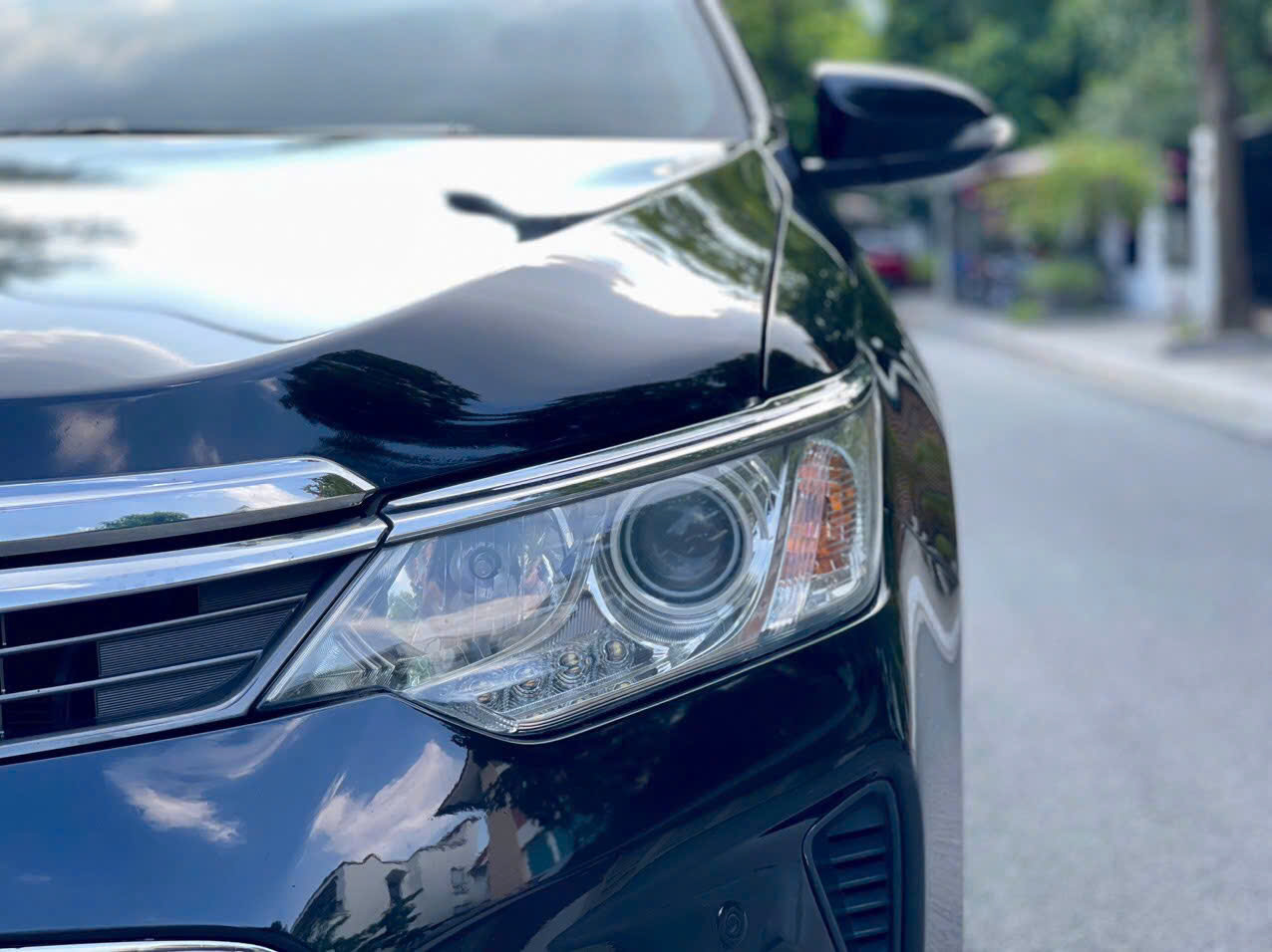 Toyota Camry 2.5Q 2016 màu đen