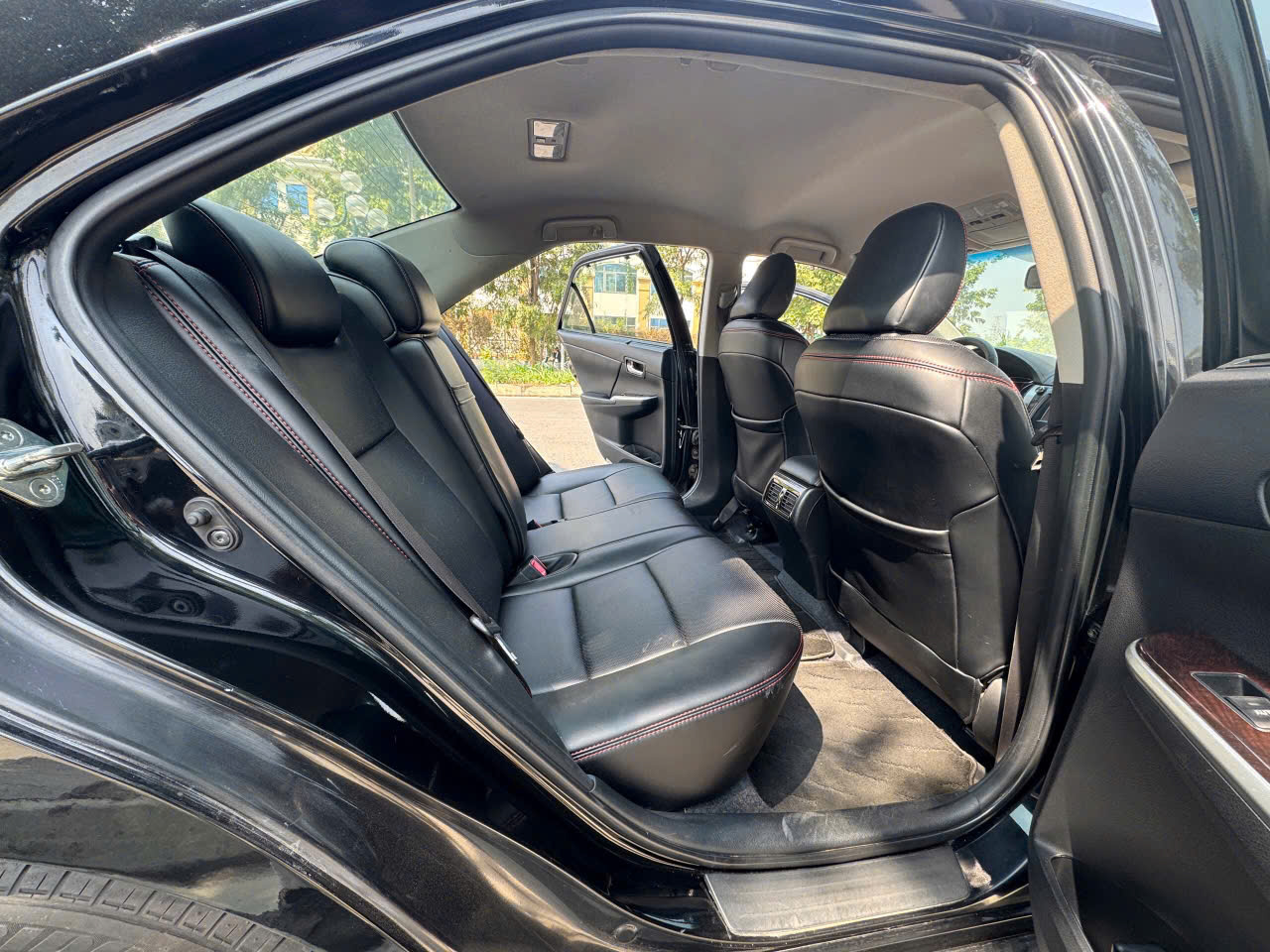 Toyota Camry 2.5Q 2016 màu đen