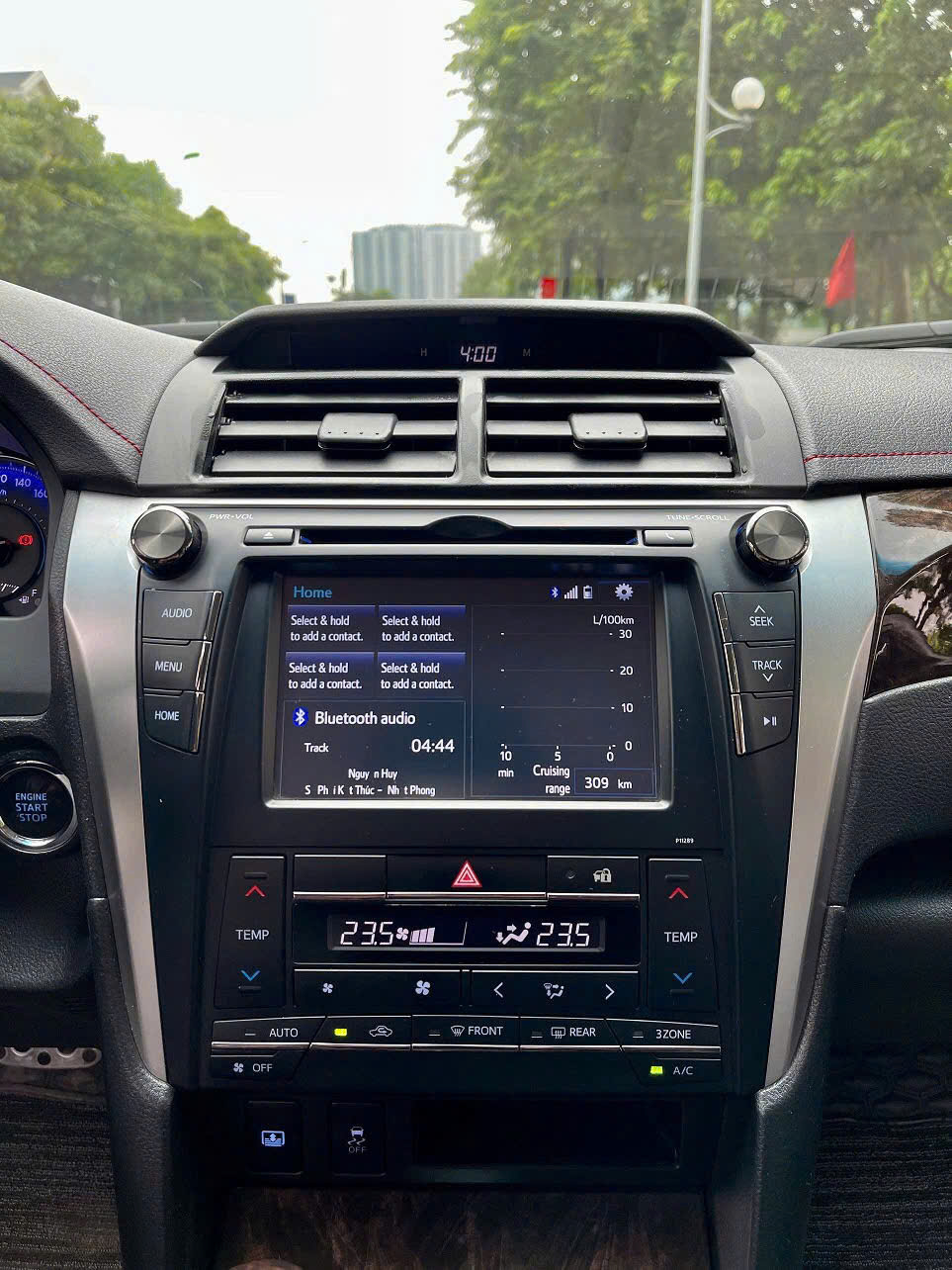 Toyota Camry 2.5Q 2016 màu đen