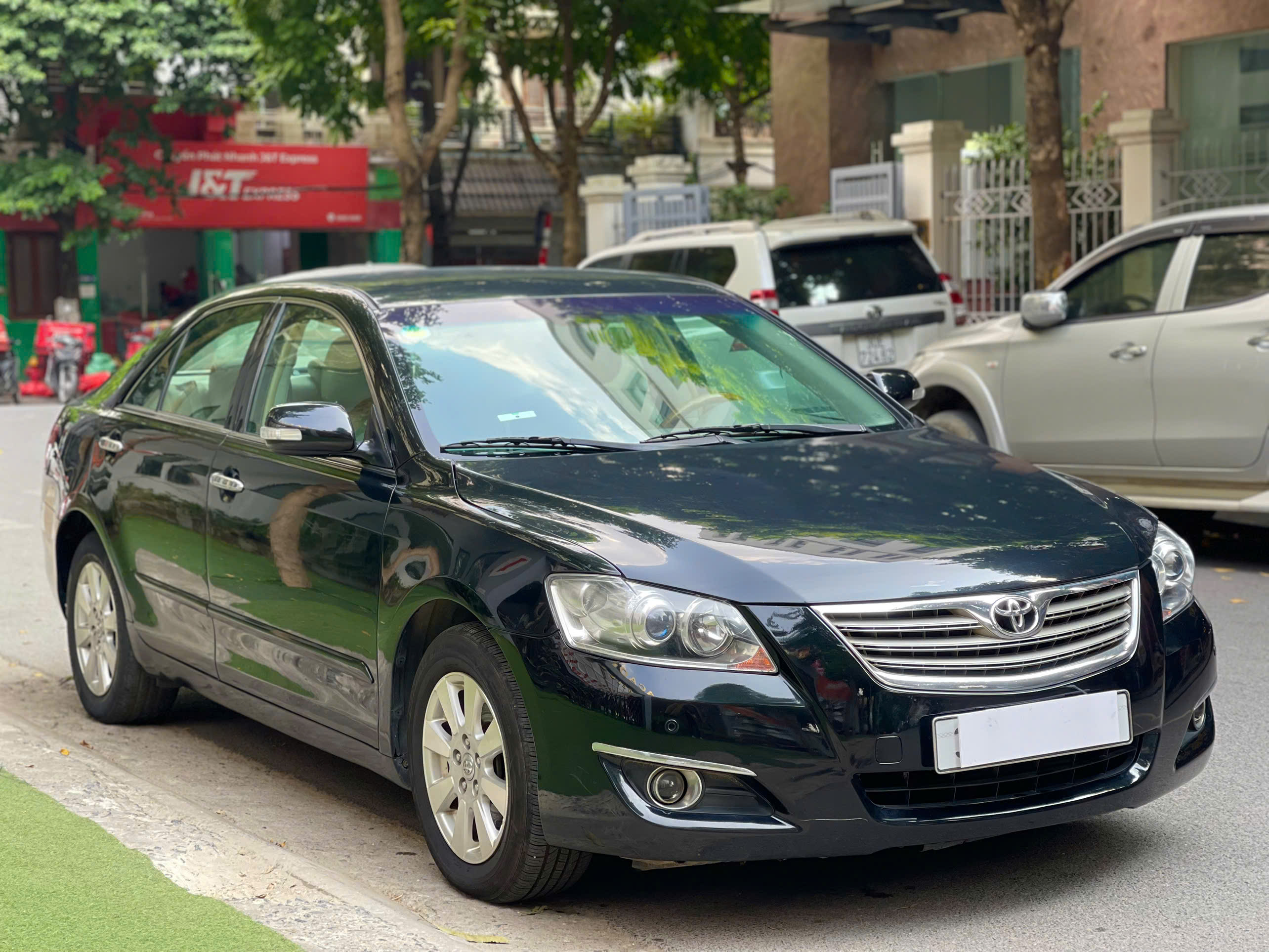Toyota Camry 2.4G 2007 màu đen