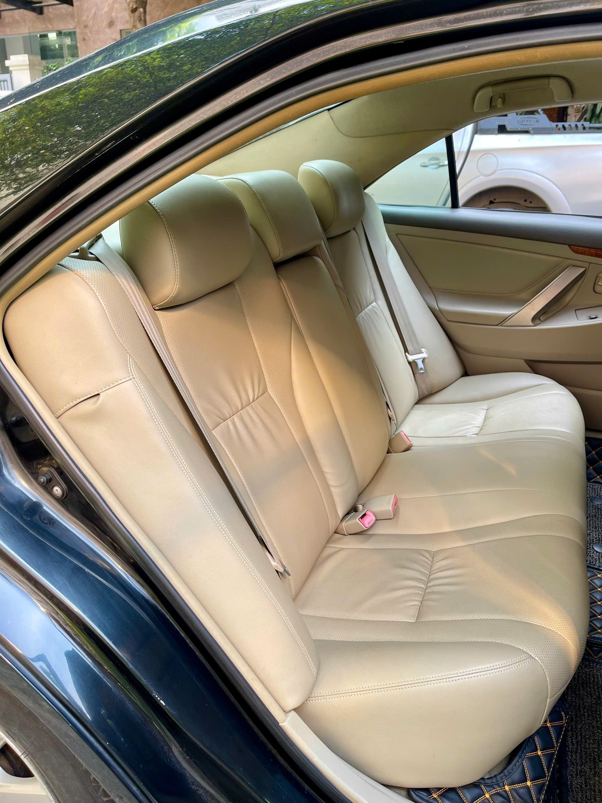 Toyota Camry 2.4G 2007 màu đen