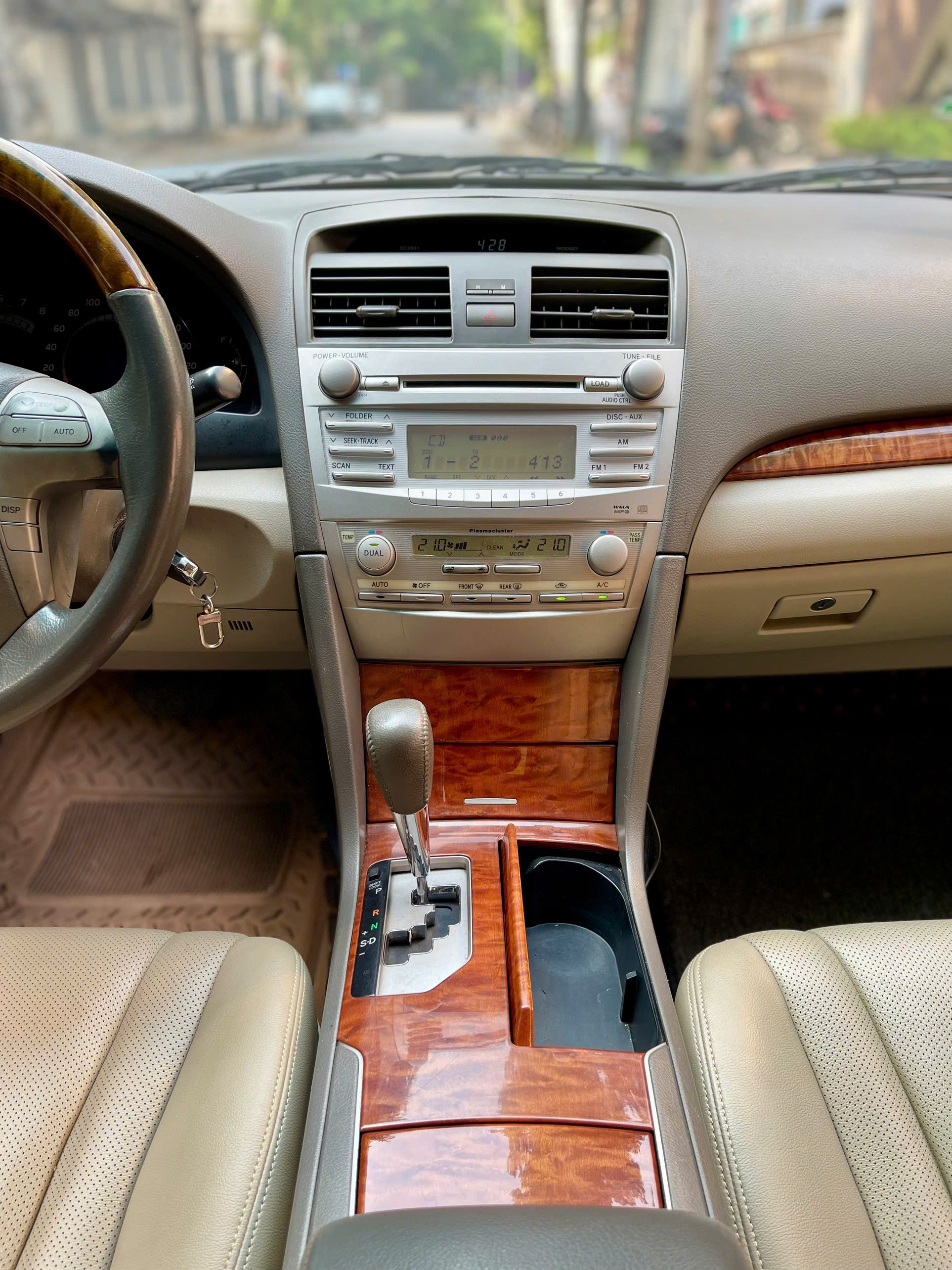 Toyota Camry 2.4G 2007 màu đen