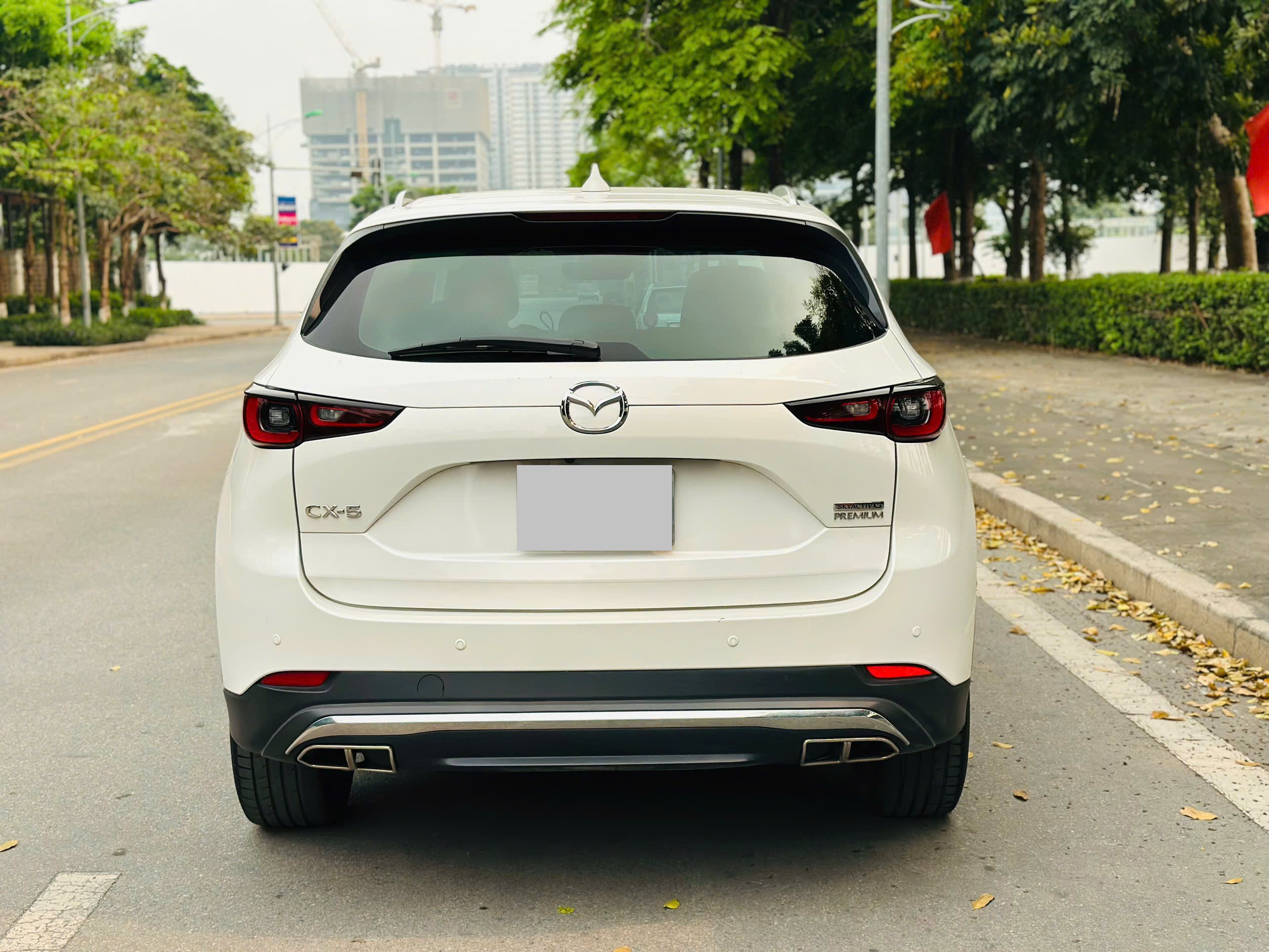 Mazda CX5 Premium 2.0 AT 2023 trắng