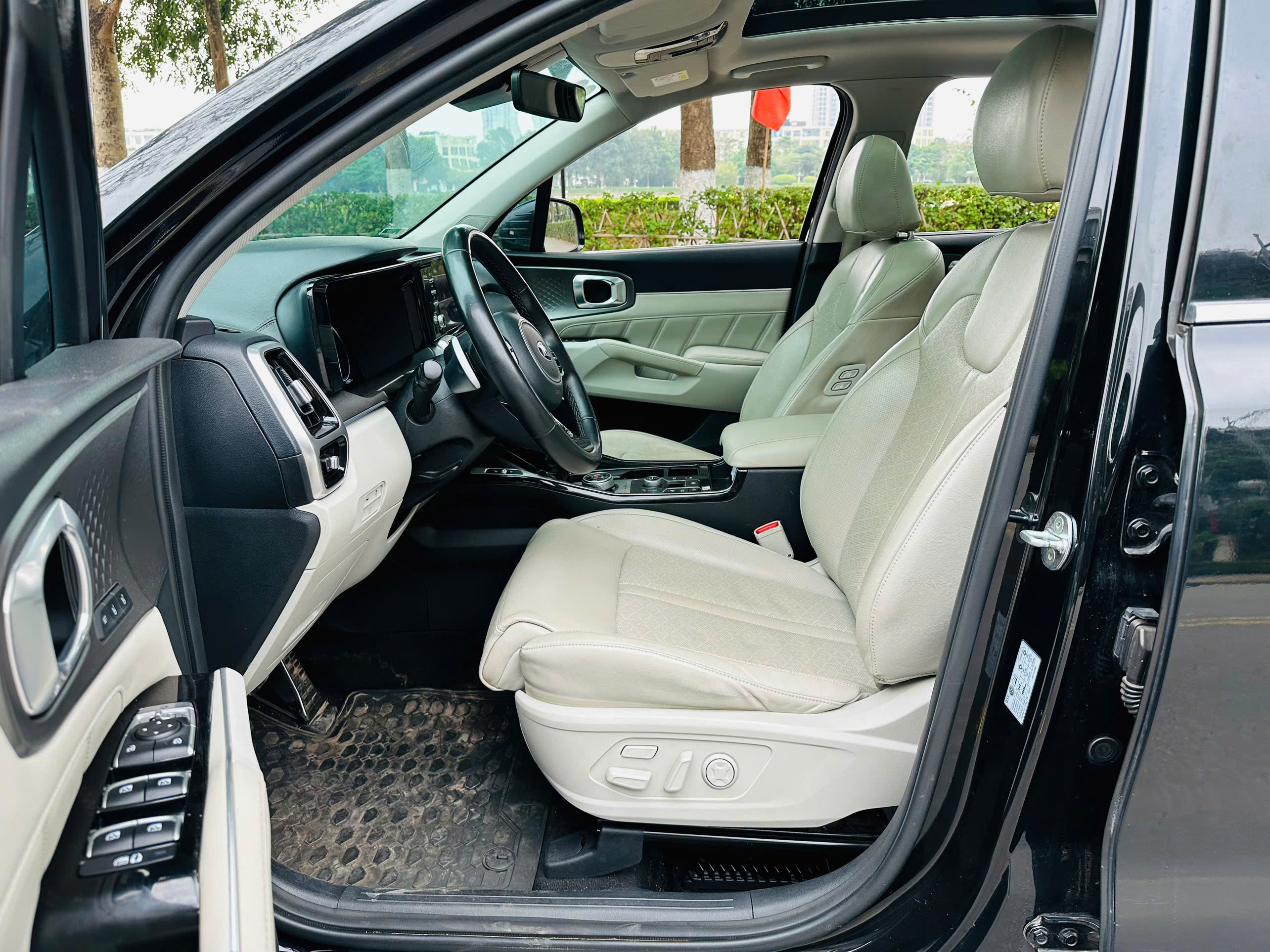 Kia Sorento Signature 2.2 AT AWD 7S Full Dầu màu đen