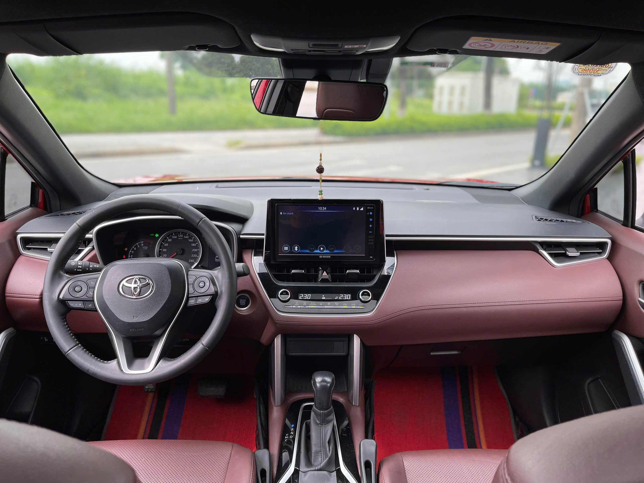 Toyota Corolla Cross 1.8V 2021 màu đỏ