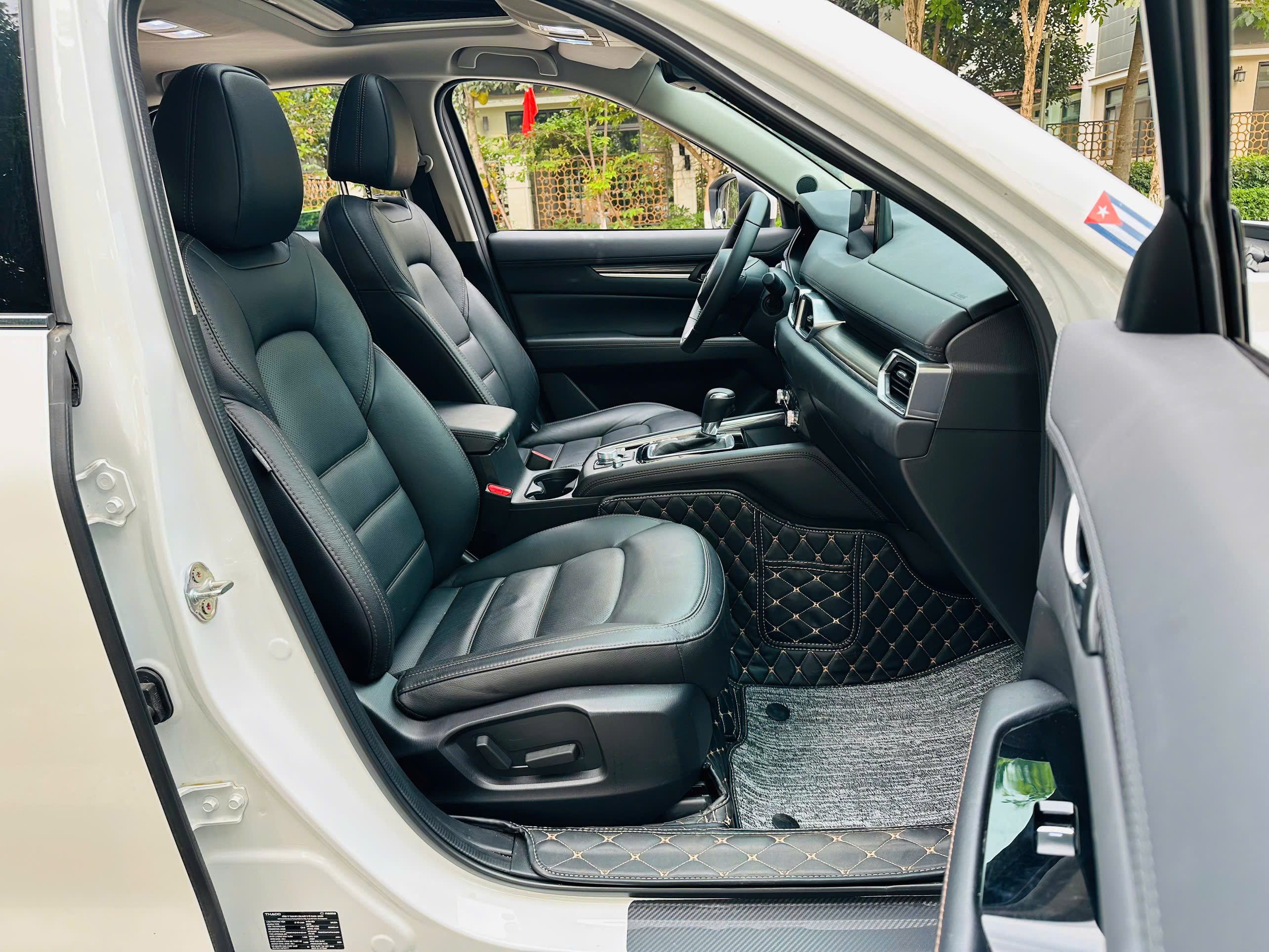 Mazda CX5 Premium 2.0 AT 2023 trắng