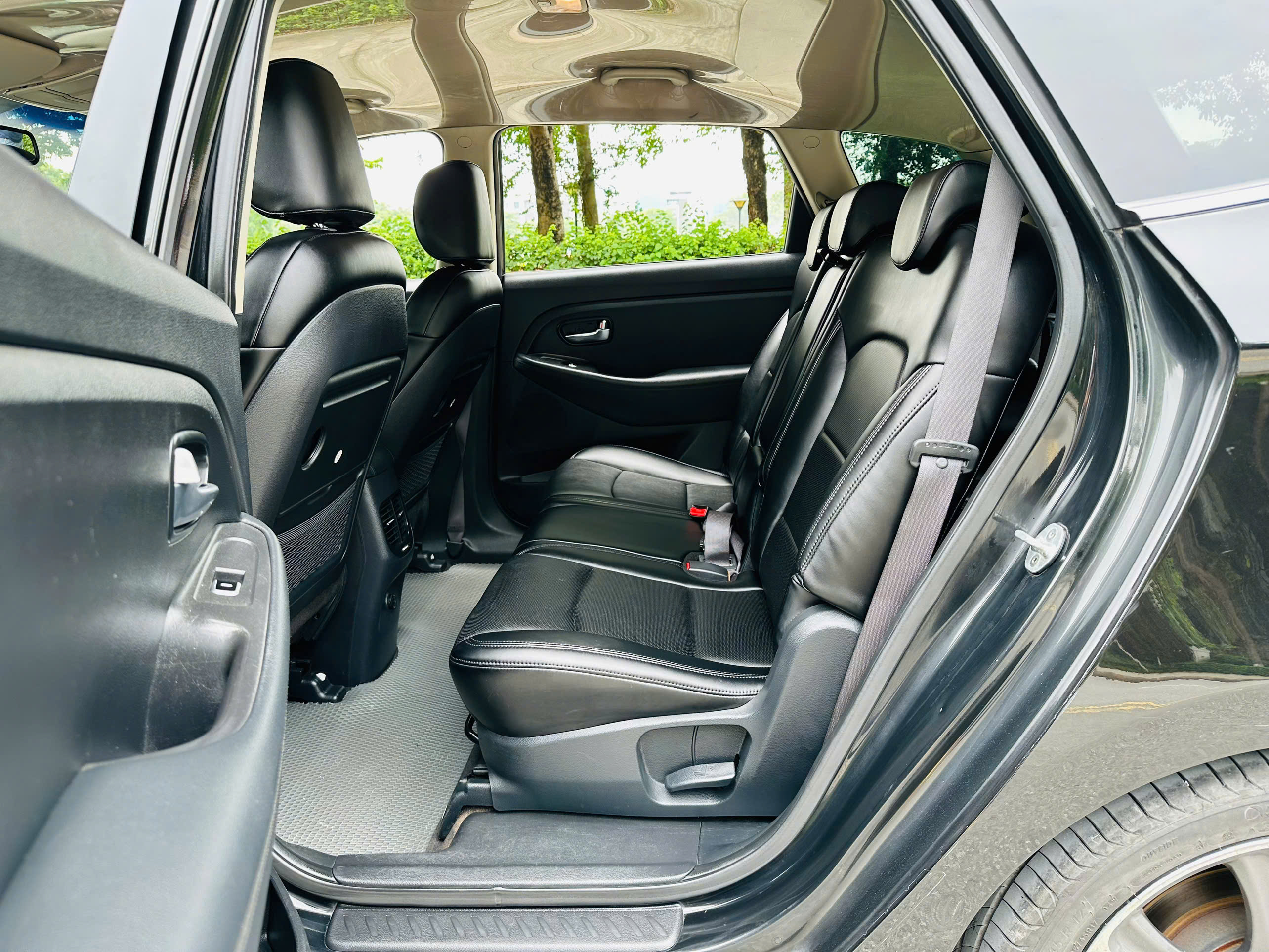 Xe Kia Rondo 2.0 GAT 2015