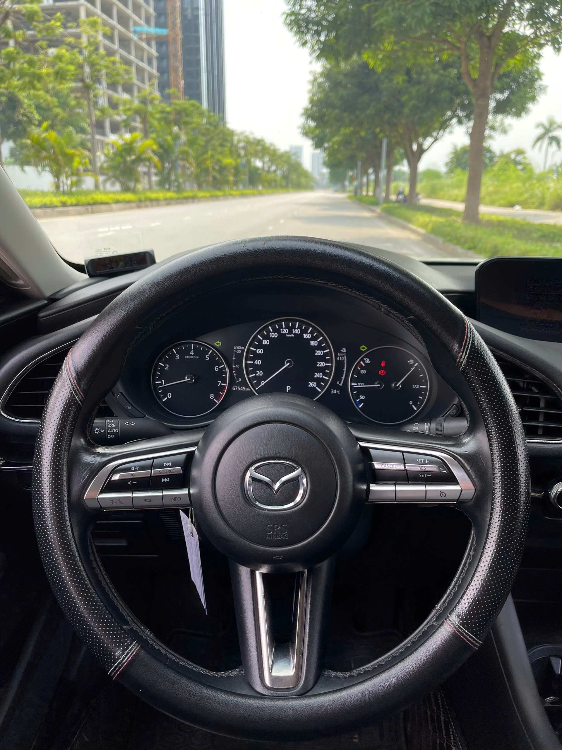 Mazda 3 1.5AT Luxury 2022 màu trắng