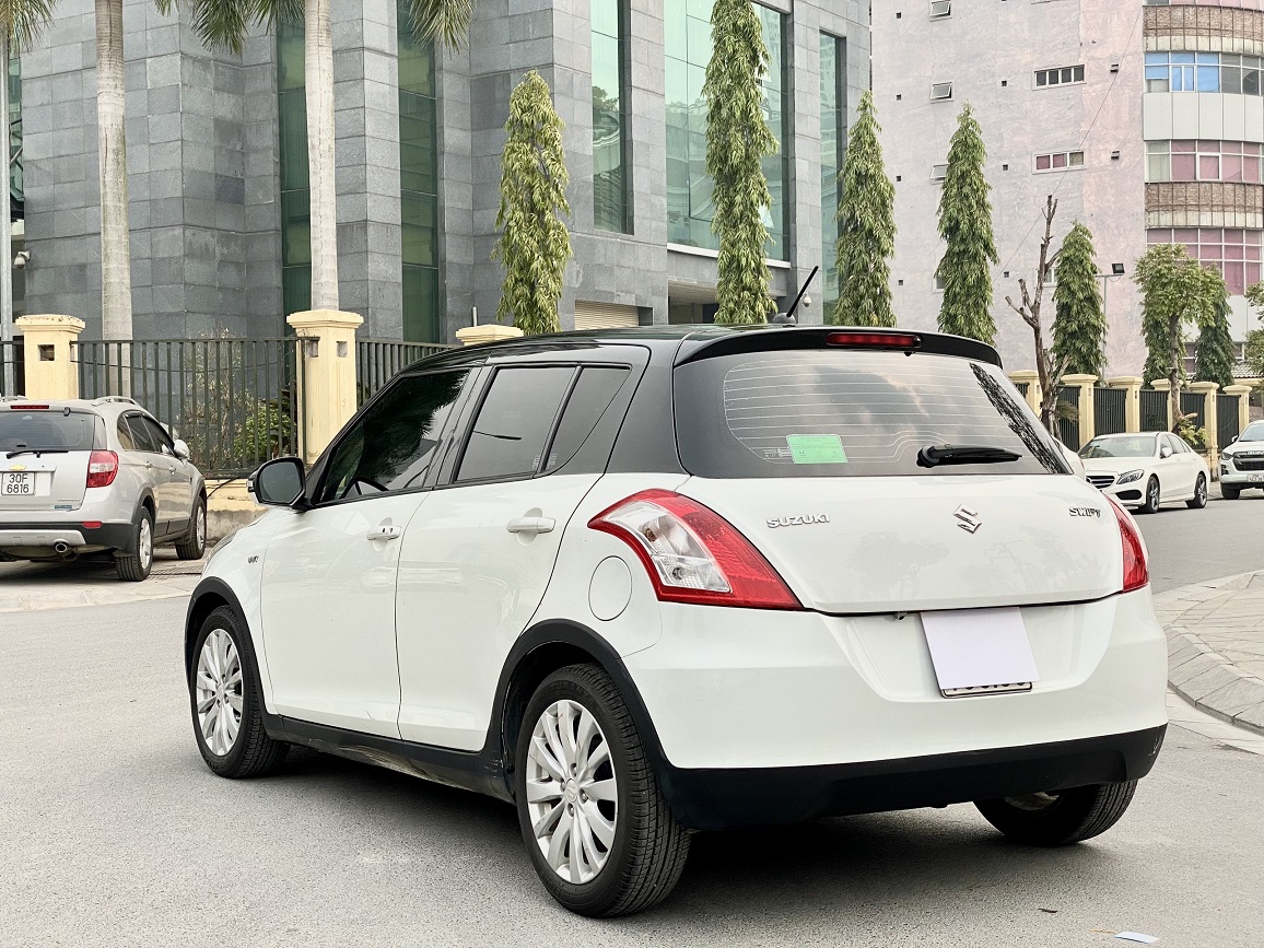 Suzuki Swift 1.4AT 2016 màu trắng (Đã bán)