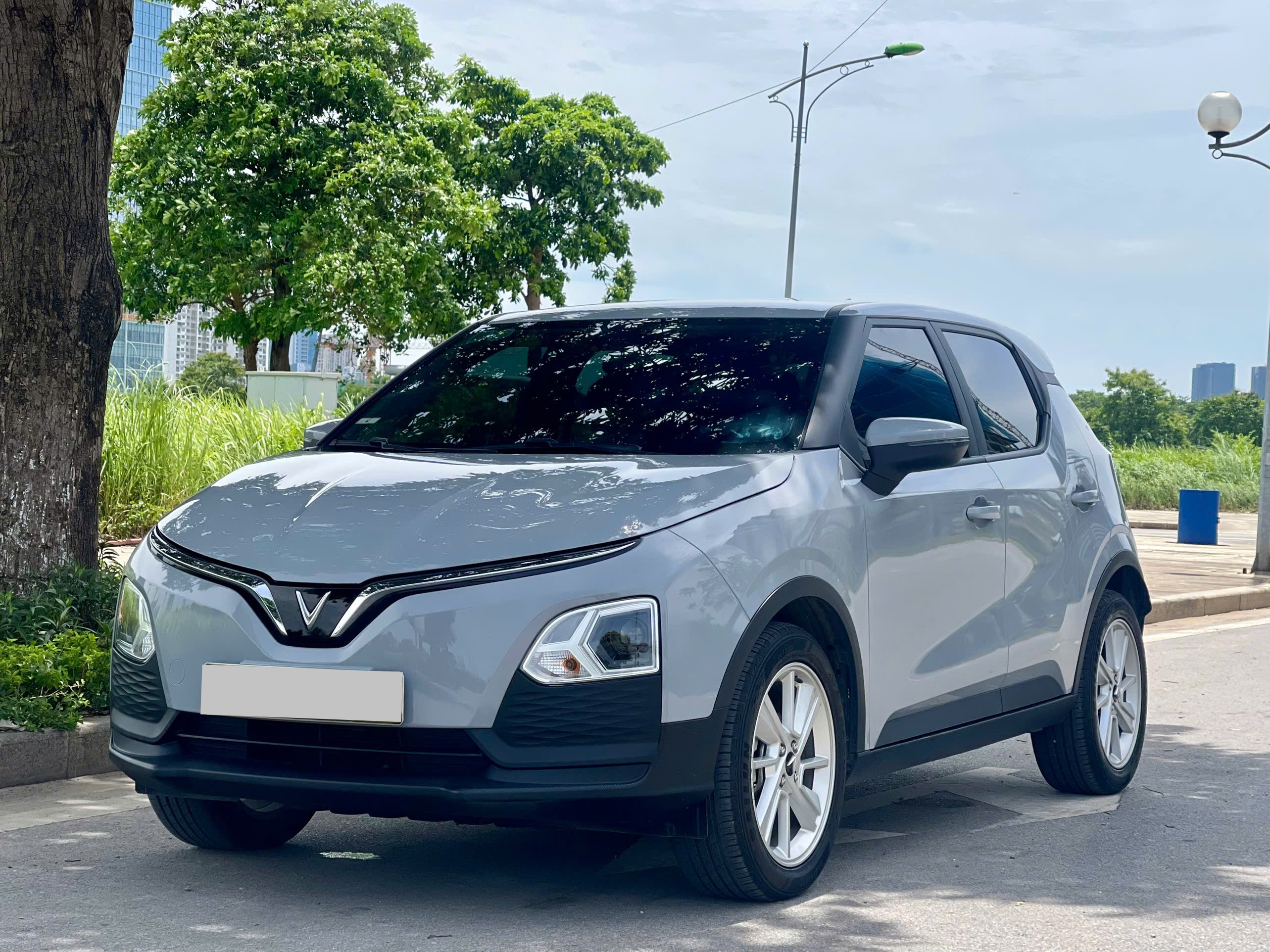 Vinfast Vf5 Plus bản mua Pin màu xám
