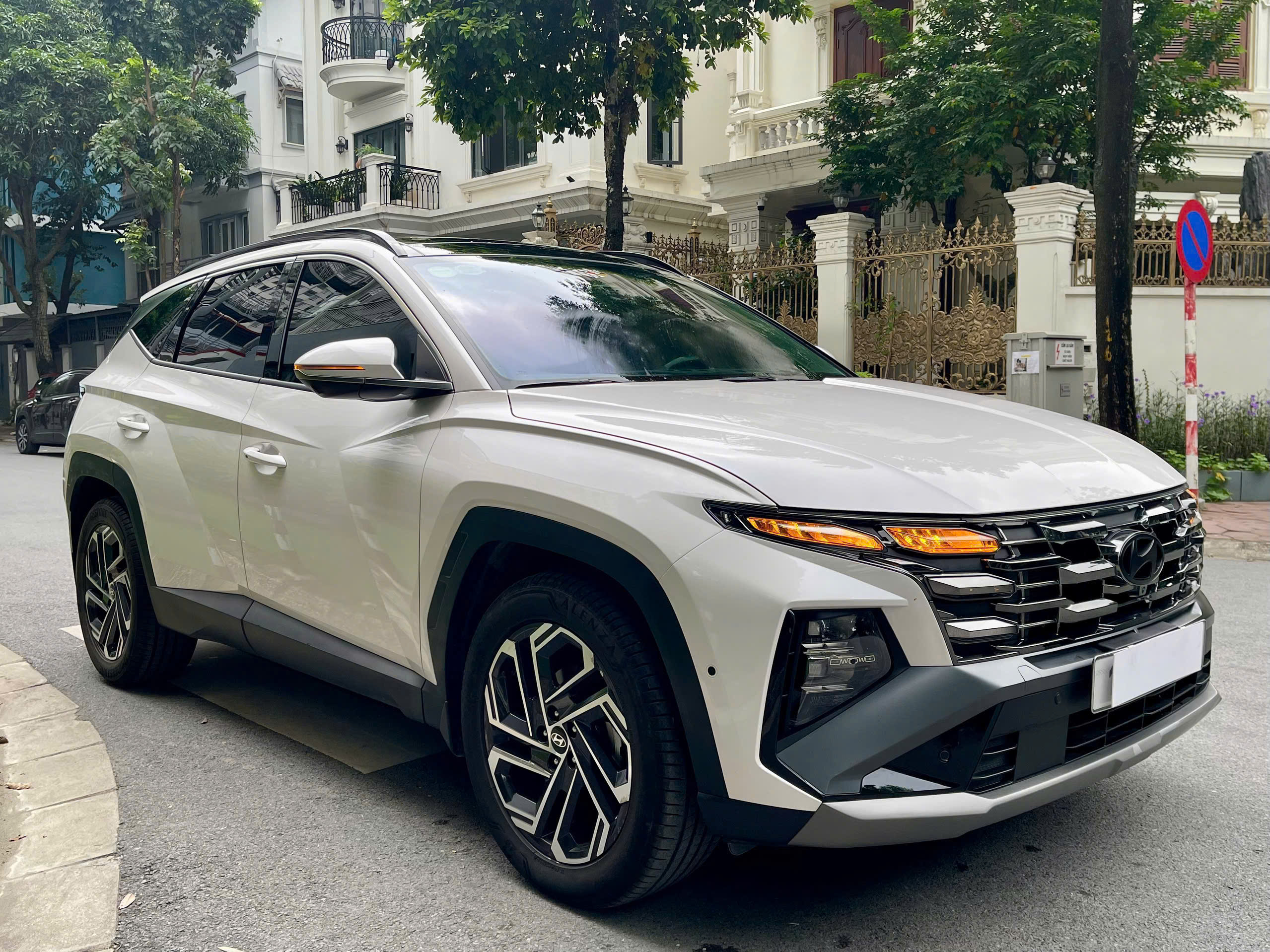 Huyndai Tucson 1.6Turbo sản xuất 2025