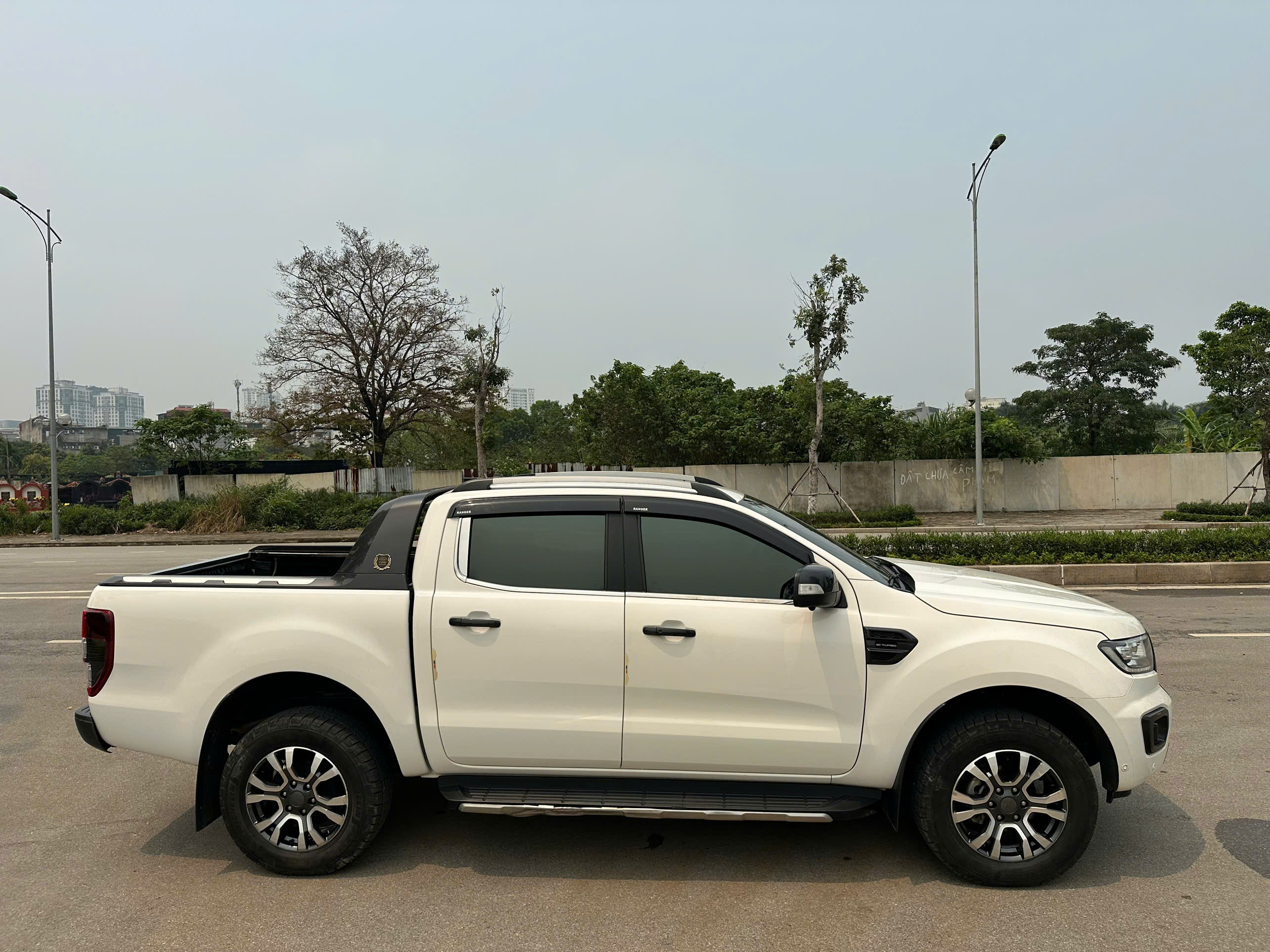 Ford Ranger Wildtrak 2.0L 4x4 AT 2019 trắng