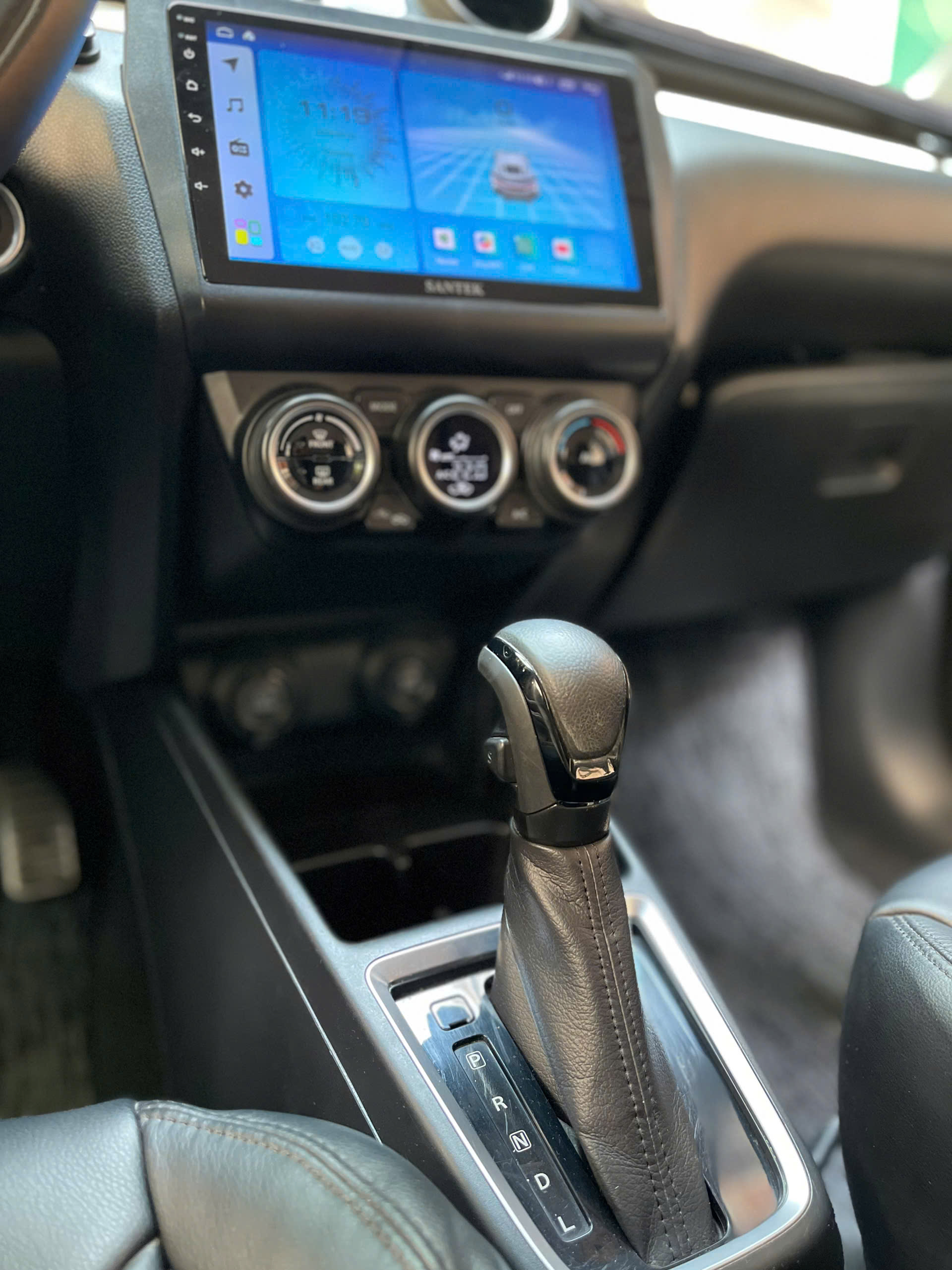 Suzuki Swift GLX 1.2 AT sản xuất 2019 trắng