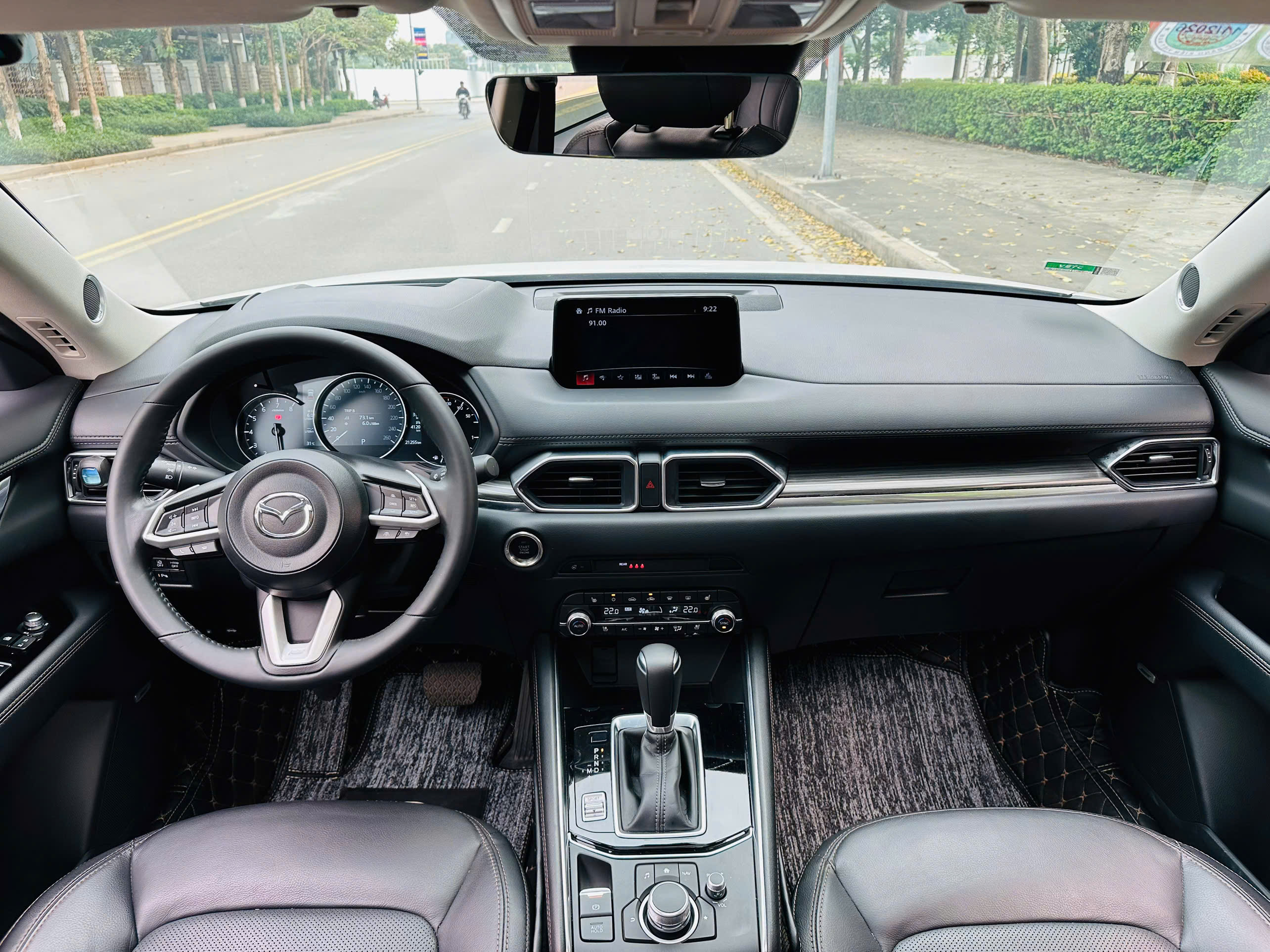 Mazda CX5 Premium 2.0 AT 2023 trắng