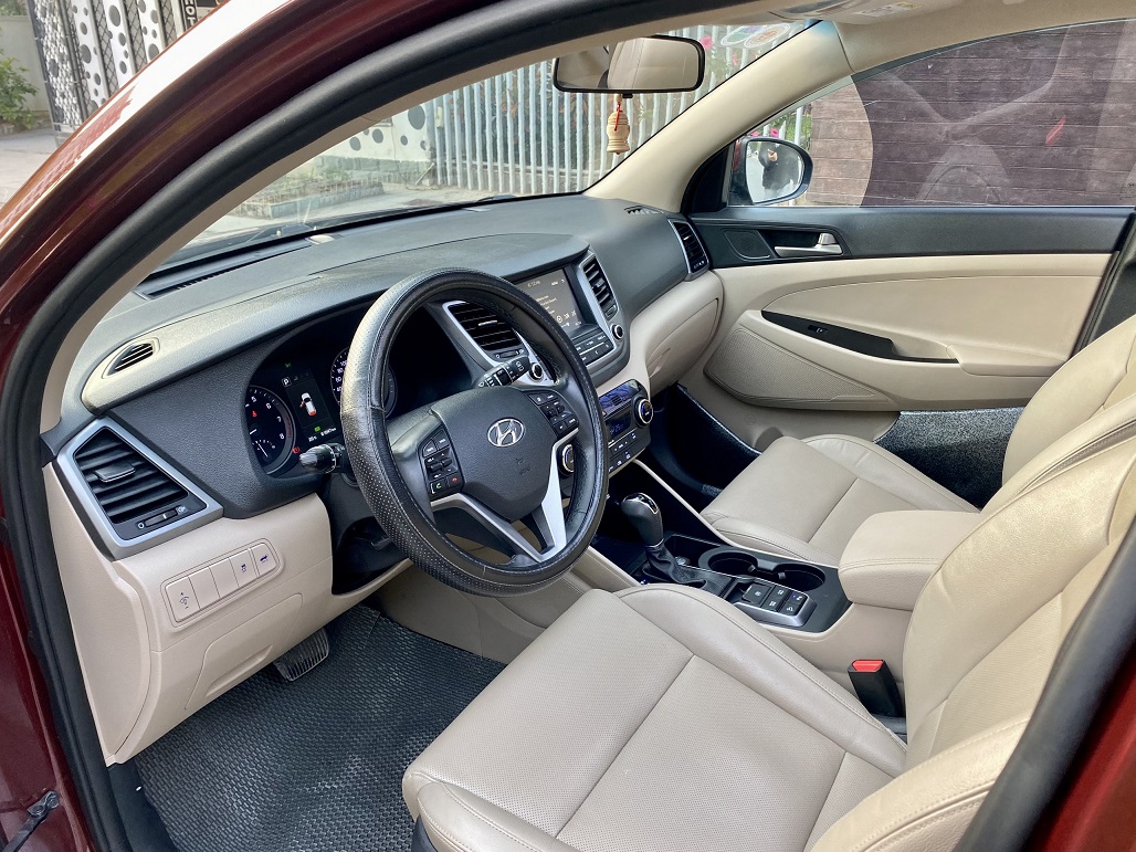 Hyundai Tucson 1.6 Turbo 2018 màu đỏ (Đã bán)